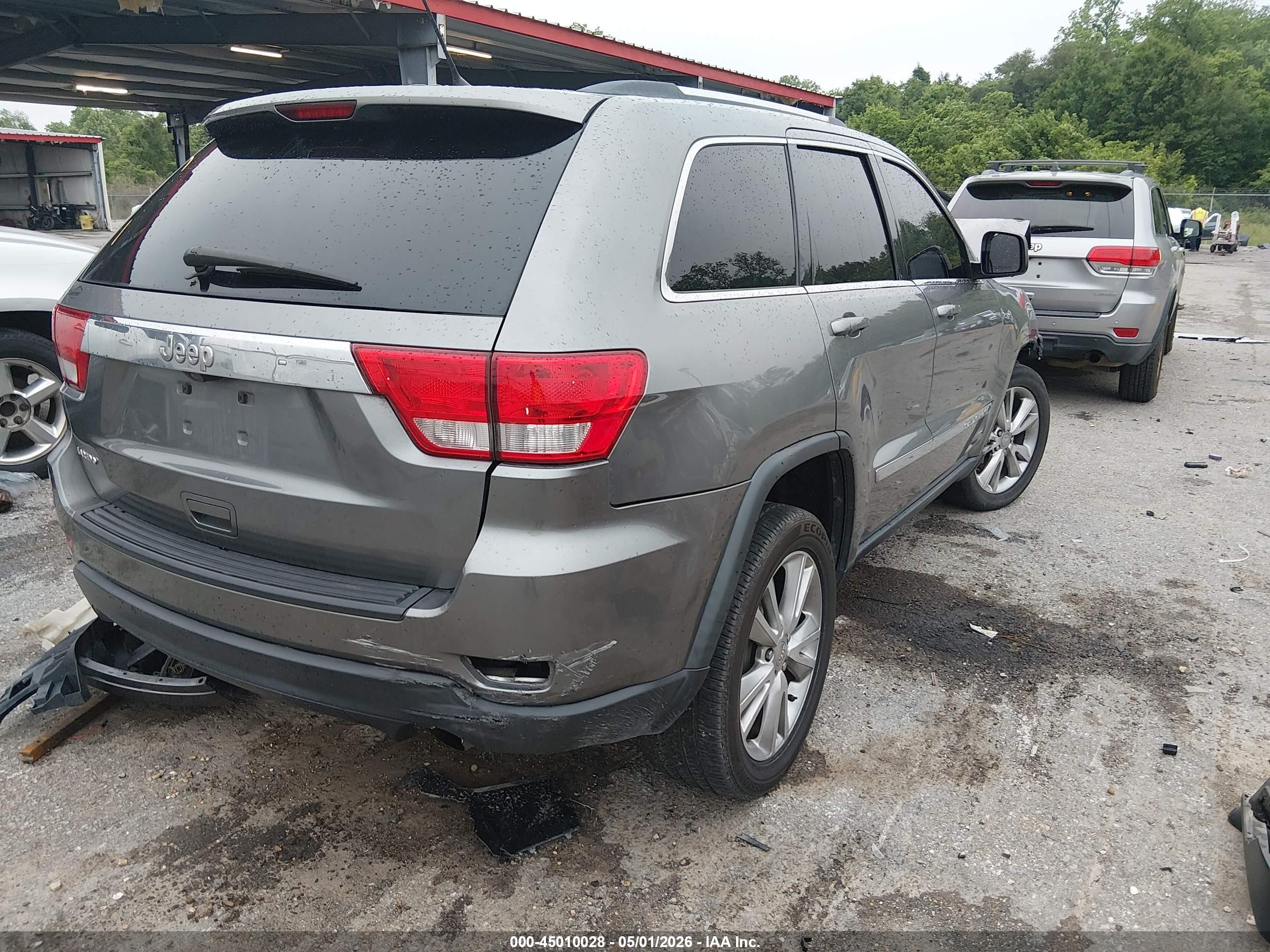 2013 Jeep Grand Cherokee Laredo Gray vin: 1C4RJEAG6DC610437