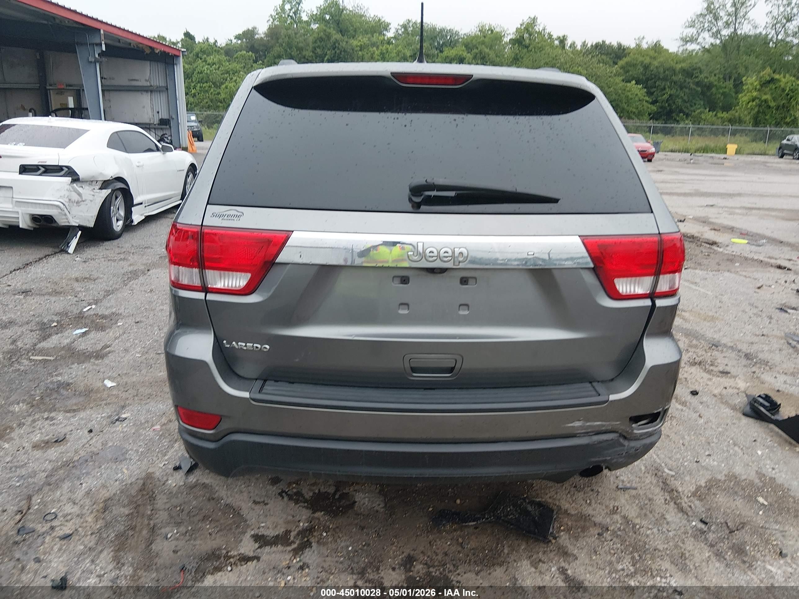 2013 Jeep Grand Cherokee Laredo Gray vin: 1C4RJEAG6DC610437