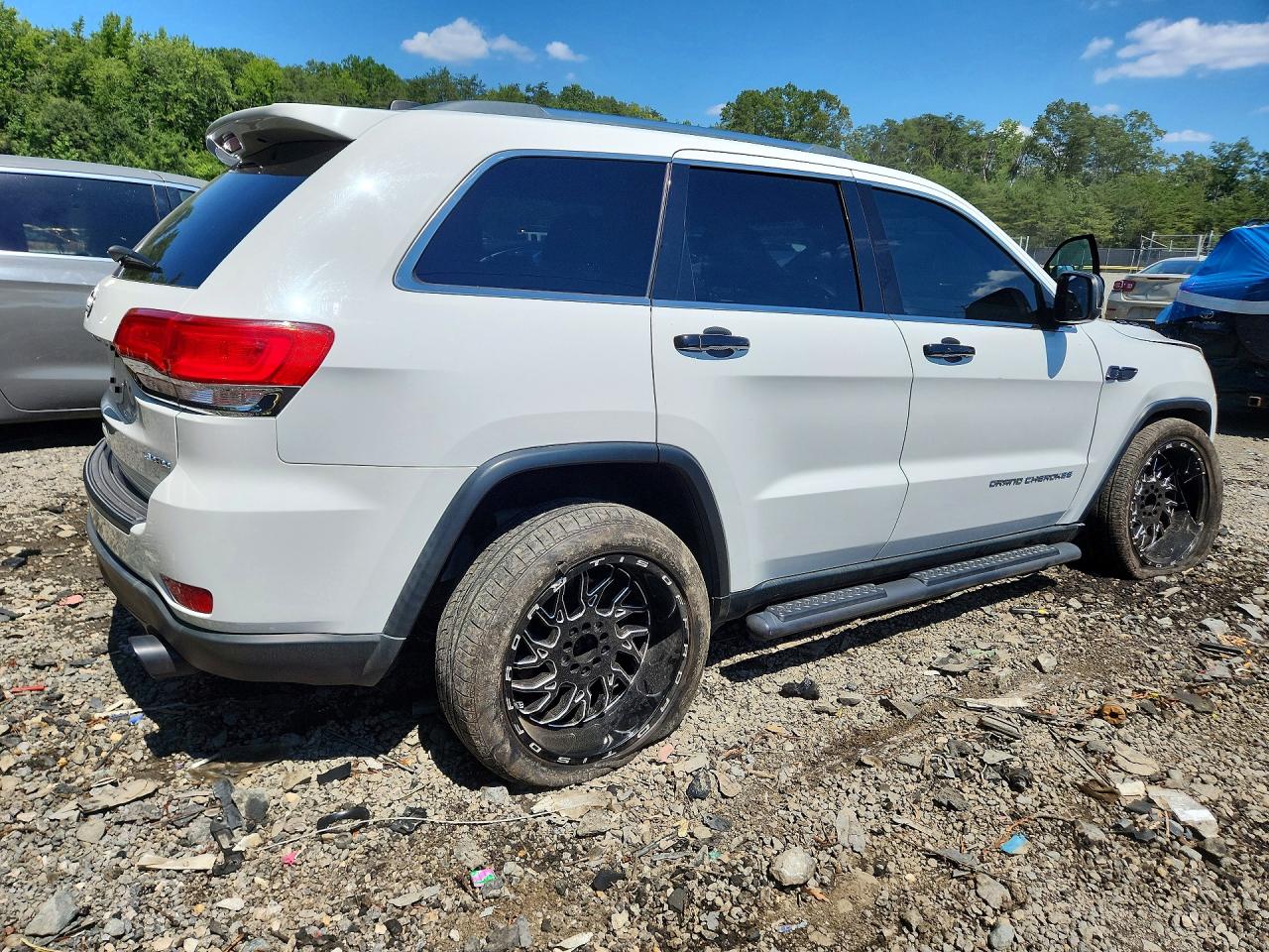 2014 Jeep Grand Cherokee Laredo Белый vin: 1C4RJEAG6EC198585