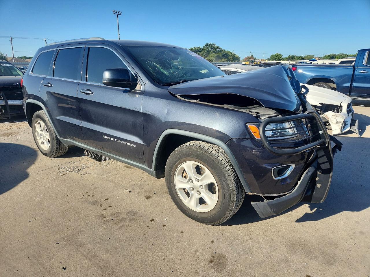 2014 Jeep Grand Cherokee Laredo Gray vin: 1C4RJEAG6EC449038