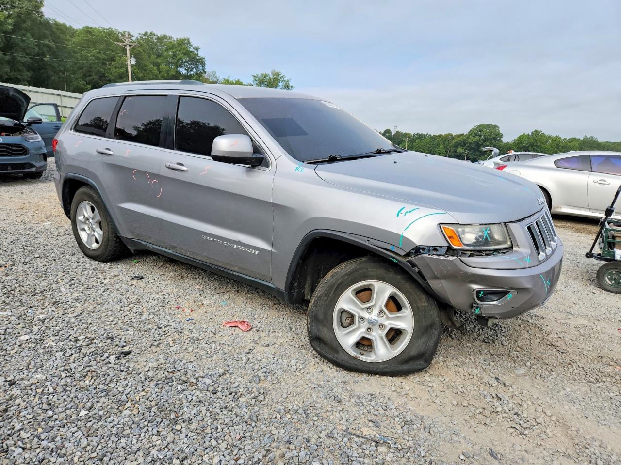 2014 Jeep Grand Cherokee Laredo Silver vin: 1C4RJEAG6EC450951