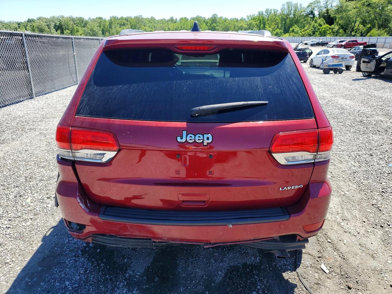 2014 Jeep Grand Cherokee Laredo Red vin: 1C4RJEAG6EC460623