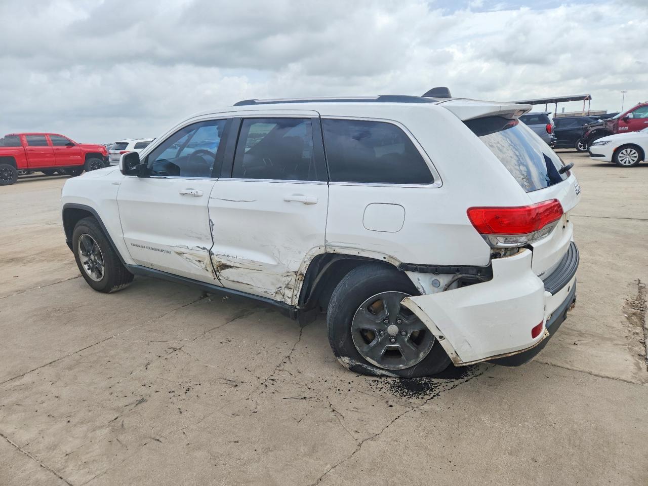 2014 Jeep Grand Cherokee Laredo White vin: 1C4RJEAG6EC542903