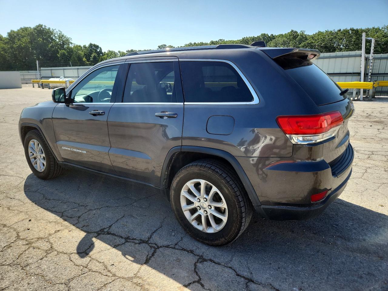 2015 Jeep Grand Cherokee Laredo Серый vin: 1C4RJEAG6FC681026