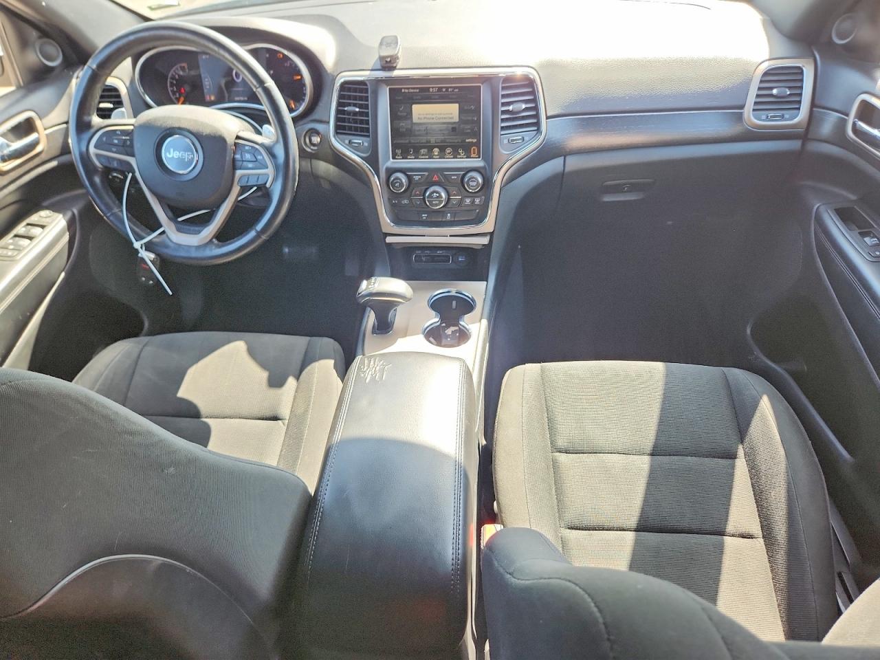 2015 Jeep Grand Cherokee Laredo Серый vin: 1C4RJEAG6FC681026