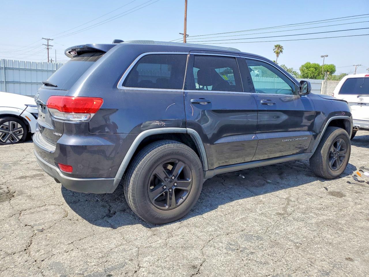 2015 Jeep Grand Cherokee Laredo Угольный vin: 1C4RJEAG6FC688235