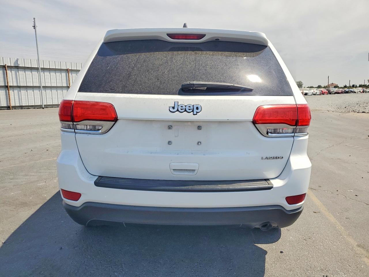 2015 Jeep Grand Cherokee Laredo White vin: 1C4RJEAG6FC825531