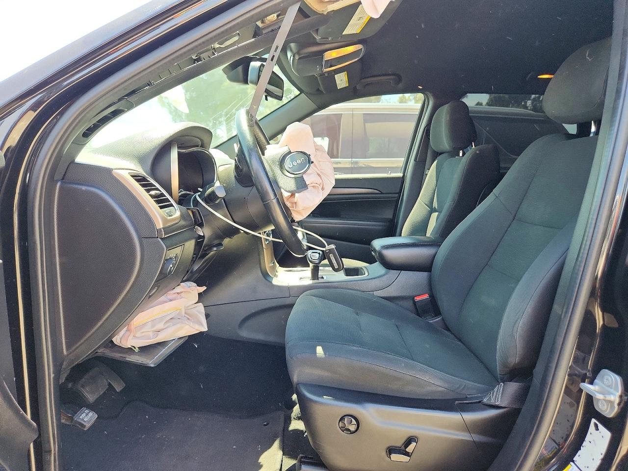 2015 Jeep Grand Cherokee Черный vin: 1C4RJEAG6FC926424