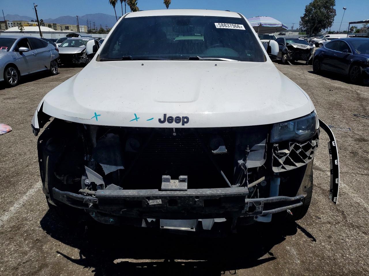 2018 Jeep Grand Cherokee Laredo White vin: 1C4RJEAG6JC141748