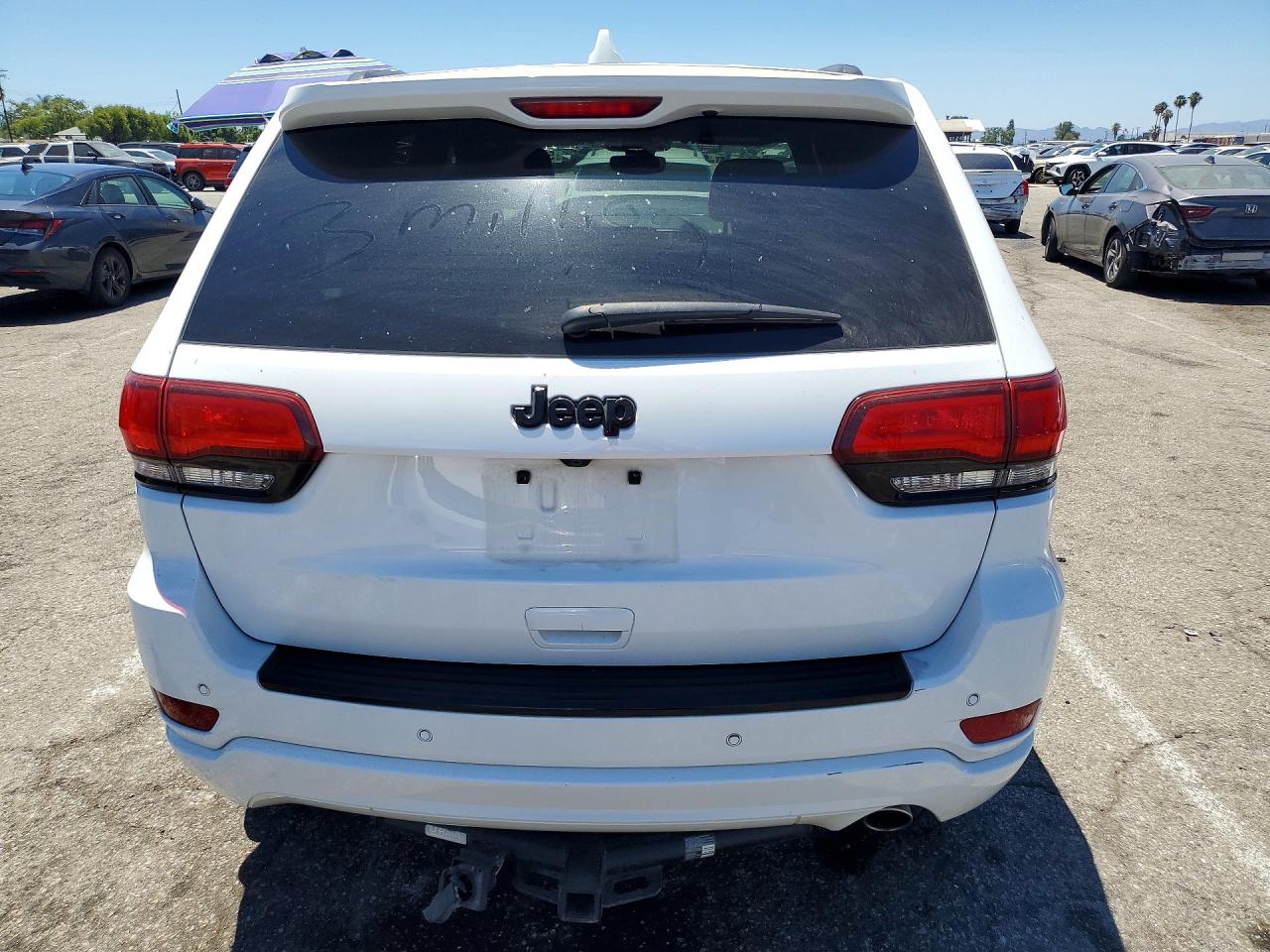 2018 Jeep Grand Cherokee Laredo White vin: 1C4RJEAG6JC141748