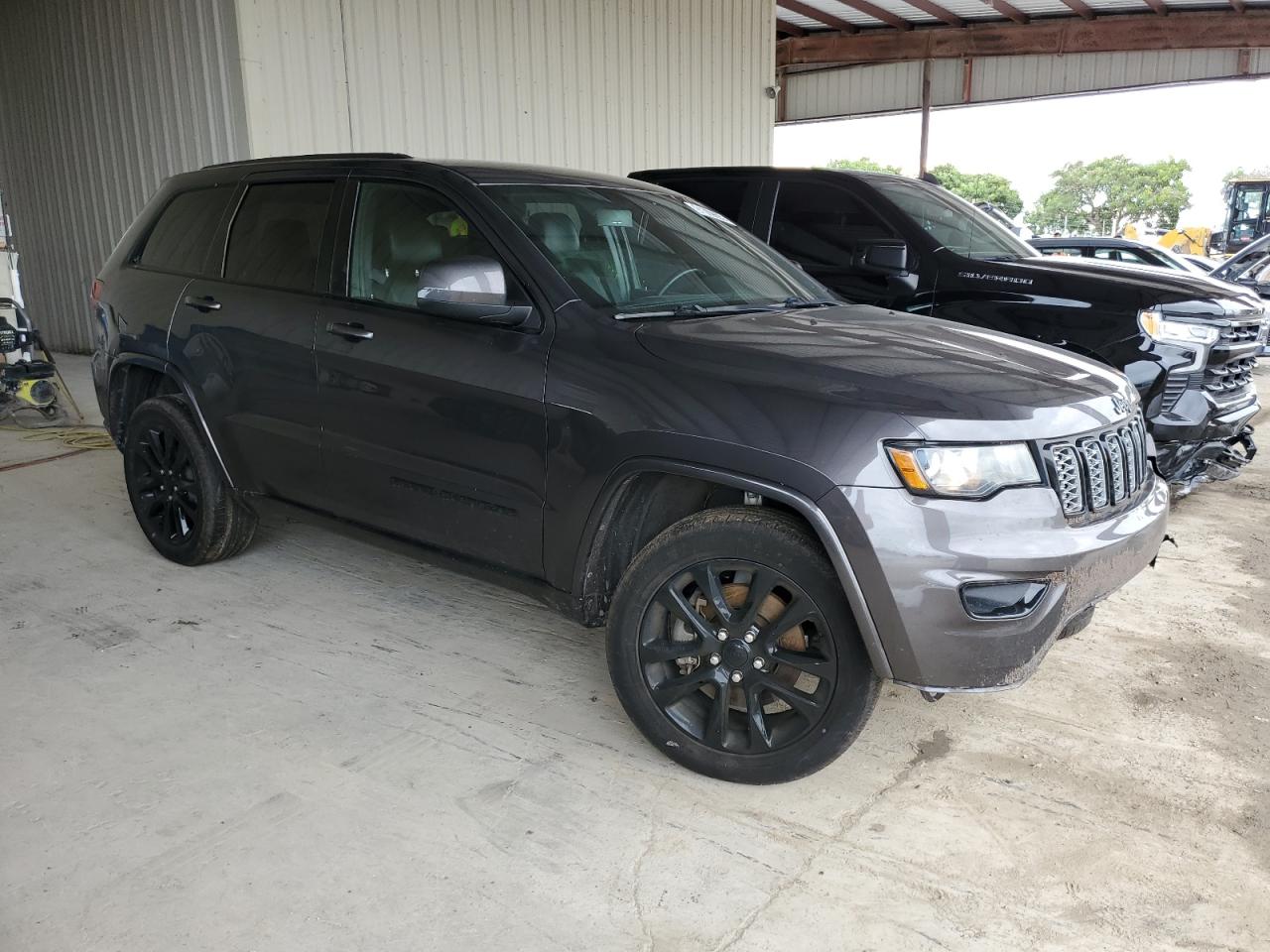 2021 Jeep Grand Cherokee Laredo Черный vin: 1C4RJEAG6MC517840