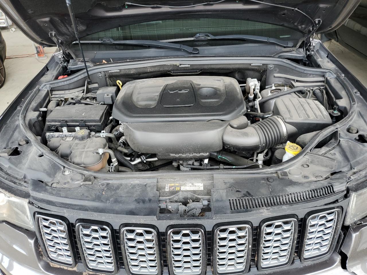 2021 Jeep Grand Cherokee Laredo Черный vin: 1C4RJEAG6MC517840