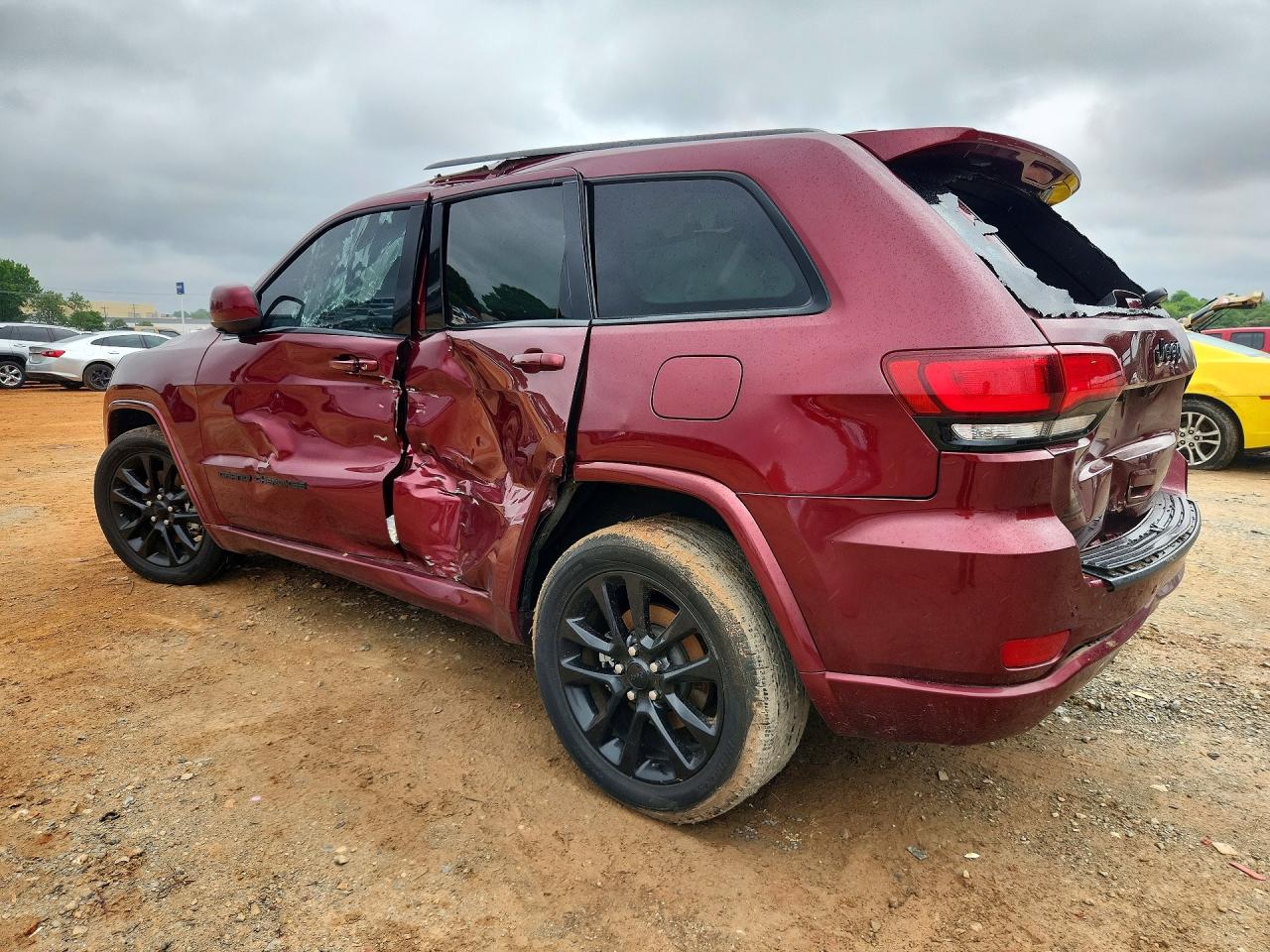 2021 Jeep Grand Cherokee Laredo Burgundy vin: 1C4RJEAG6MC798425