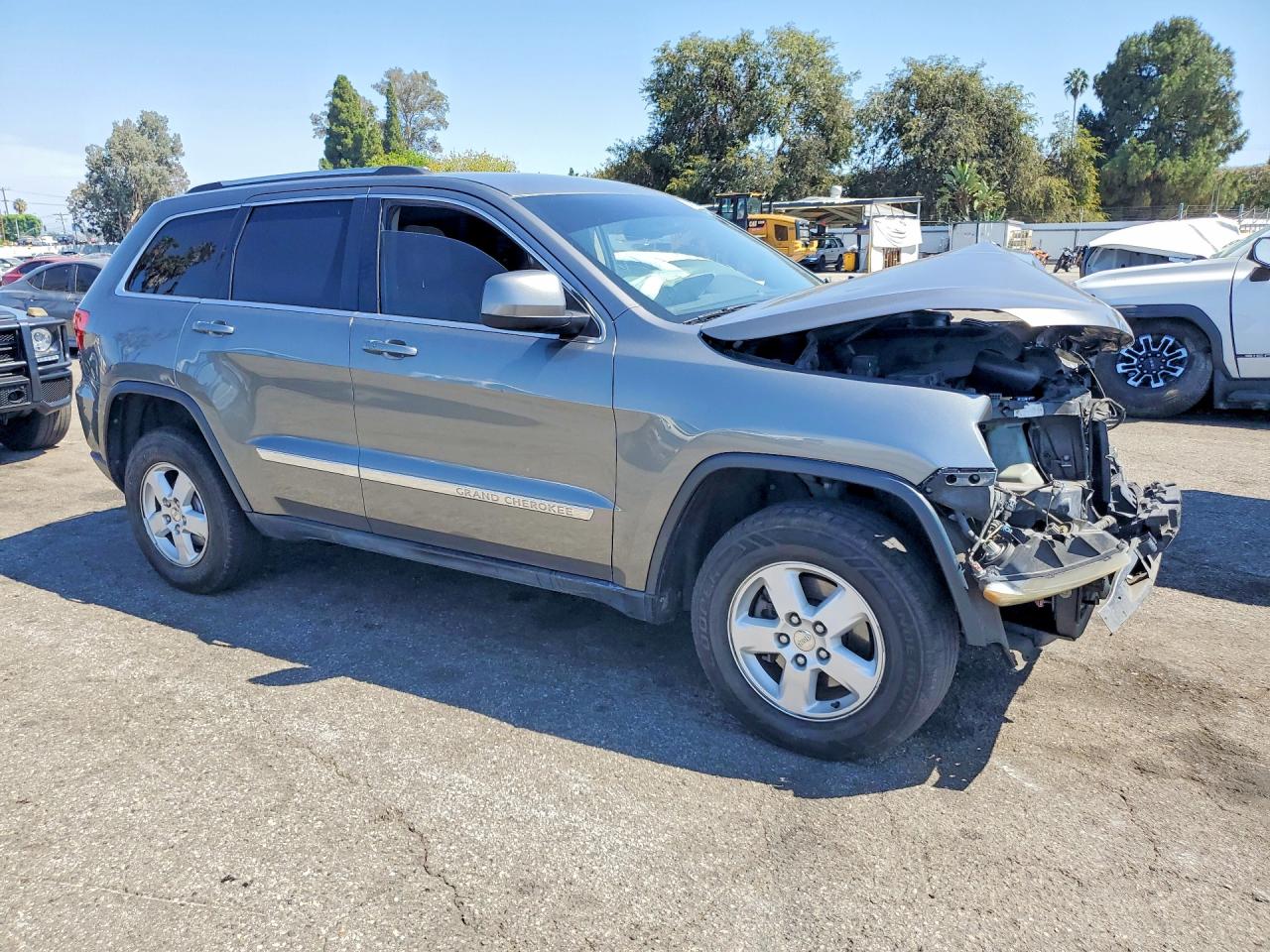 2012 Jeep Grand Cherokee Laredo Gray vin: 1C4RJEAG7CC194607