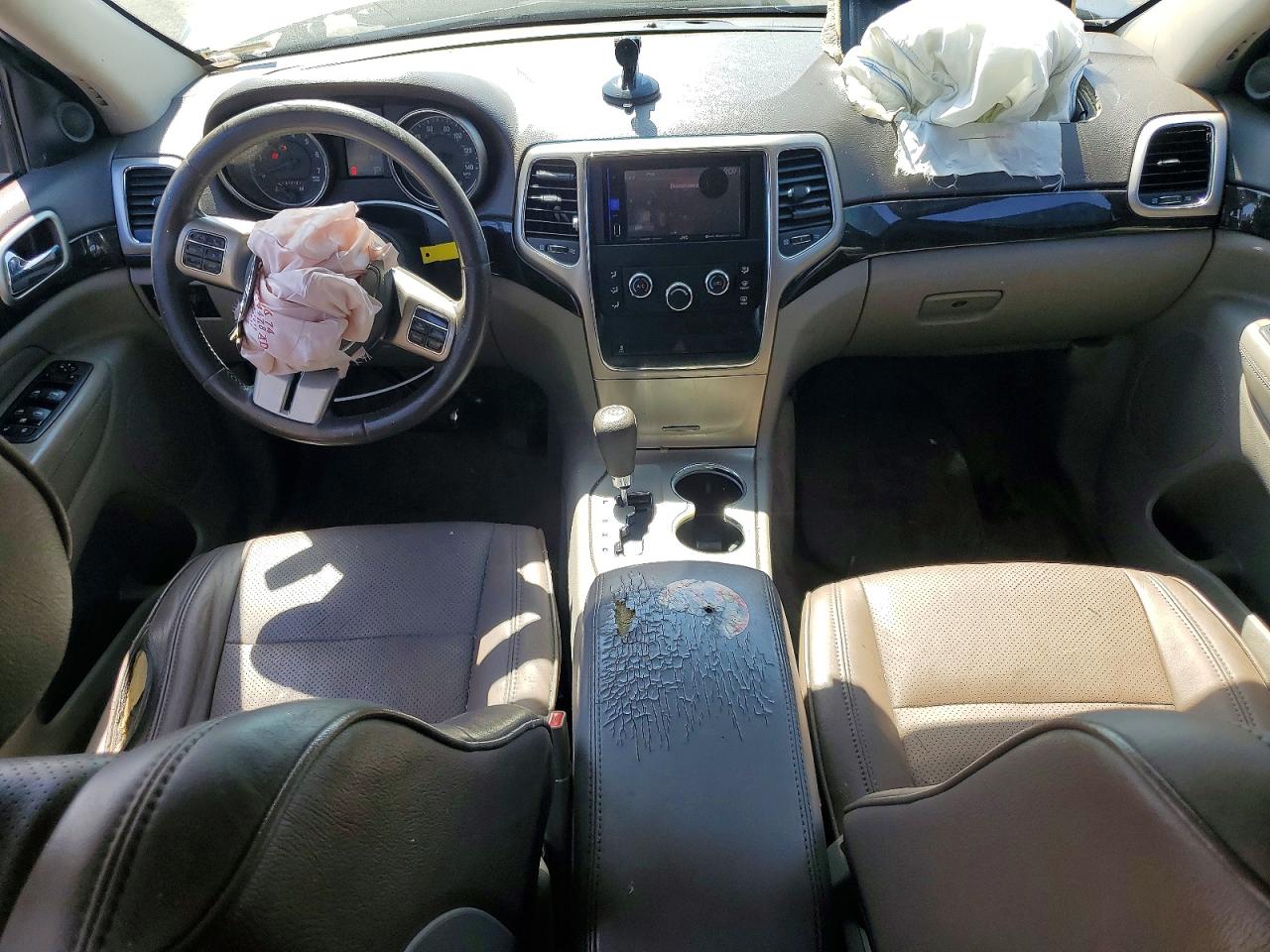 2012 Jeep Grand Cherokee Laredo Gray vin: 1C4RJEAG7CC194607