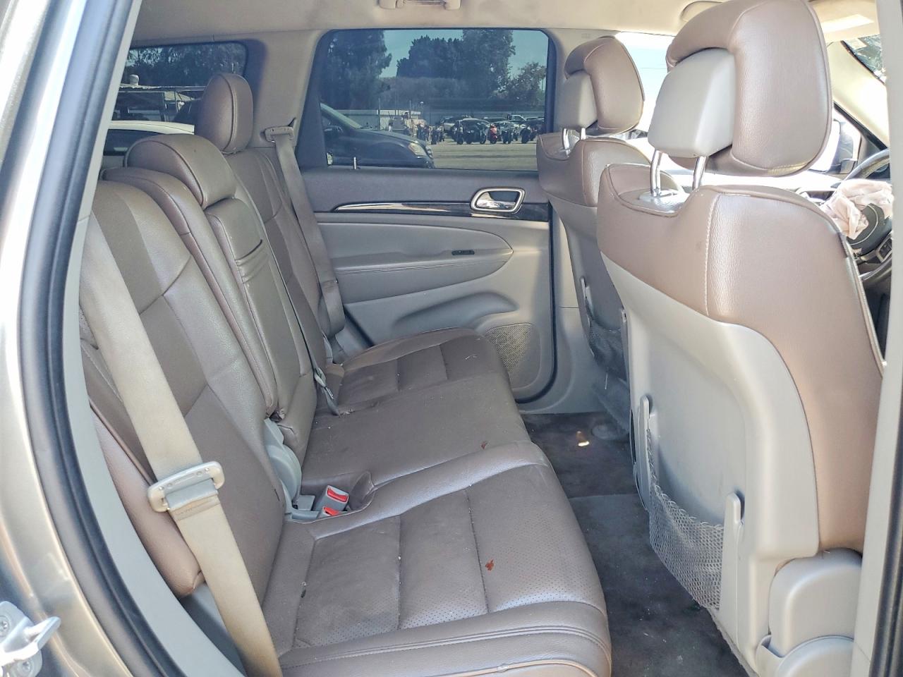 2012 Jeep Grand Cherokee Laredo Gray vin: 1C4RJEAG7CC194607