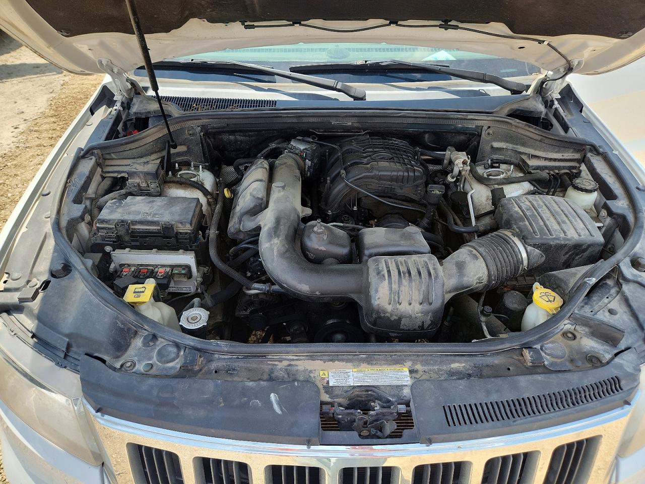 2013 Jeep Grandchero White vin: 1C4RJEAG7DC569882
