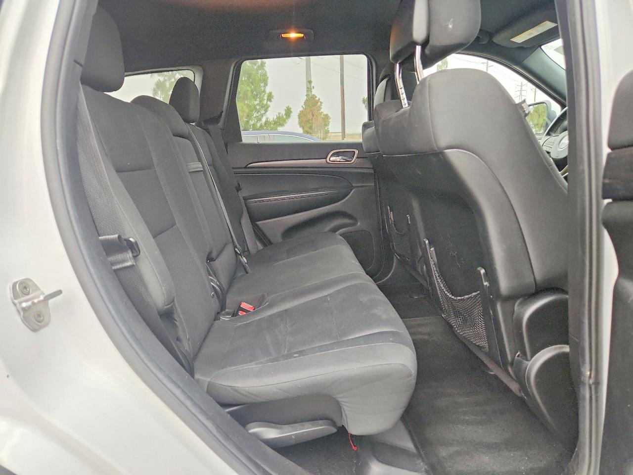 2014 Jeep Grand Cherokee Laredo White vin: 1C4RJEAG7EC185666