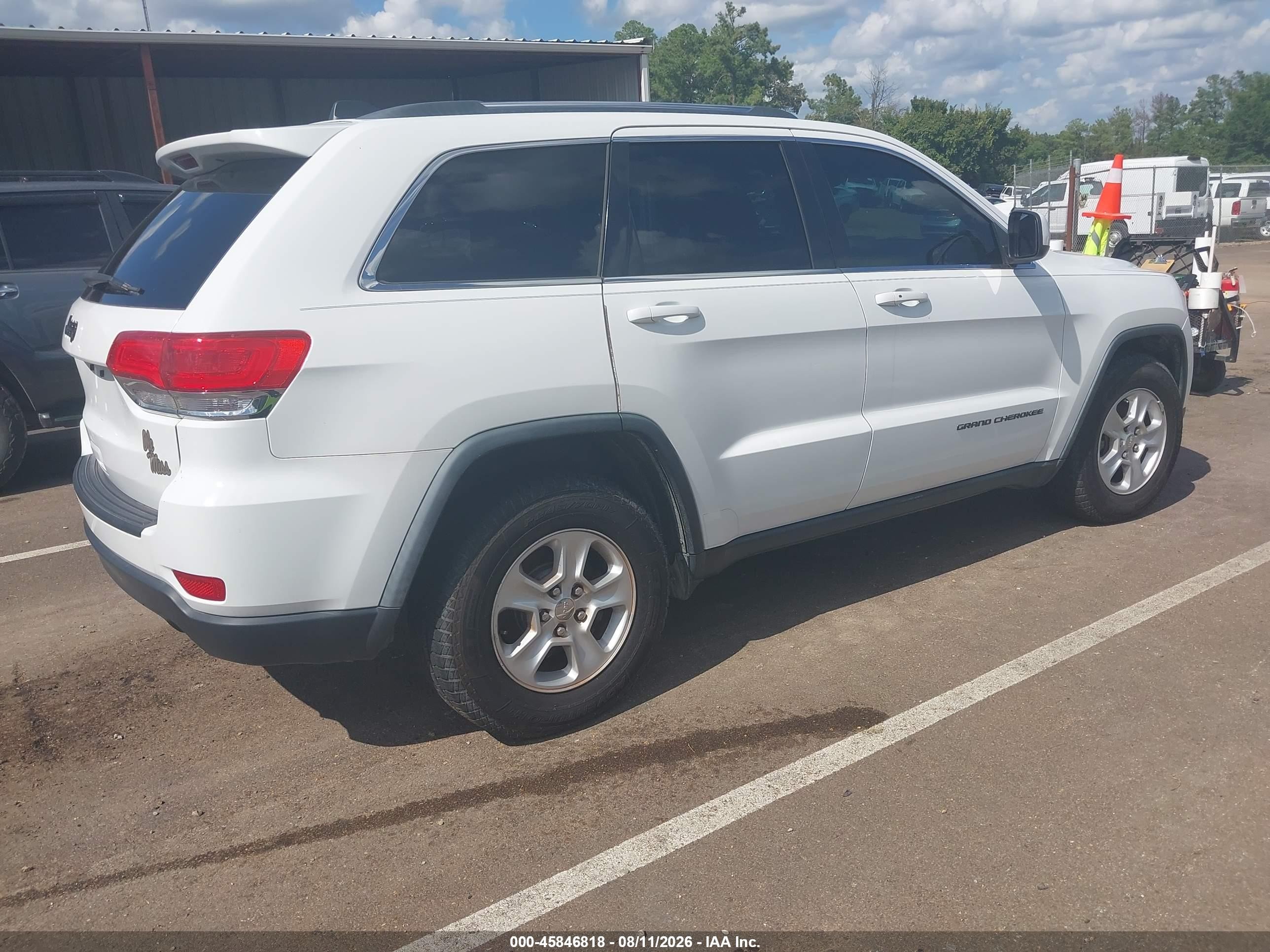2014 Jeep Grand Cherokee Laredo White vin: 1C4RJEAG7EC322234