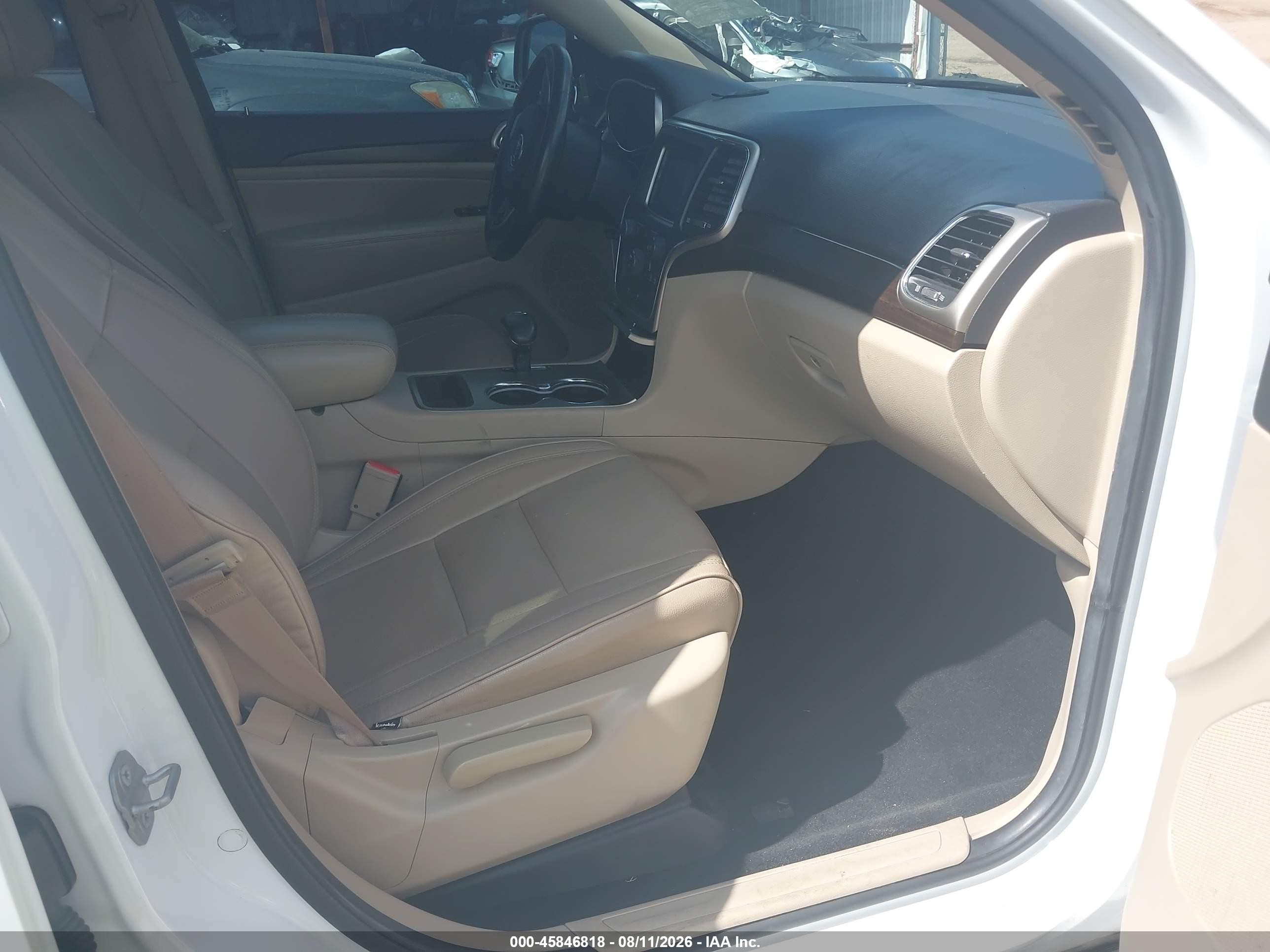 2014 Jeep Grand Cherokee Laredo White vin: 1C4RJEAG7EC322234