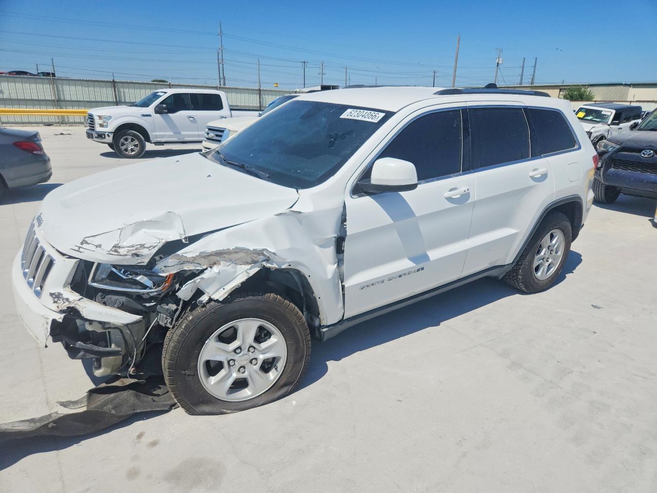 2015 Jeep Grand Cherokee Laredo White vin: 1C4RJEAG7FC613981