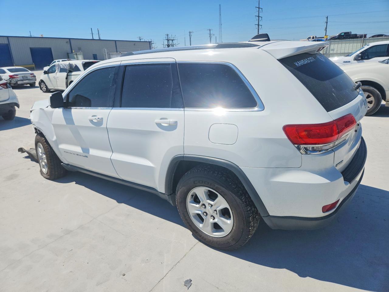 2015 Jeep Grand Cherokee Laredo White vin: 1C4RJEAG7FC613981