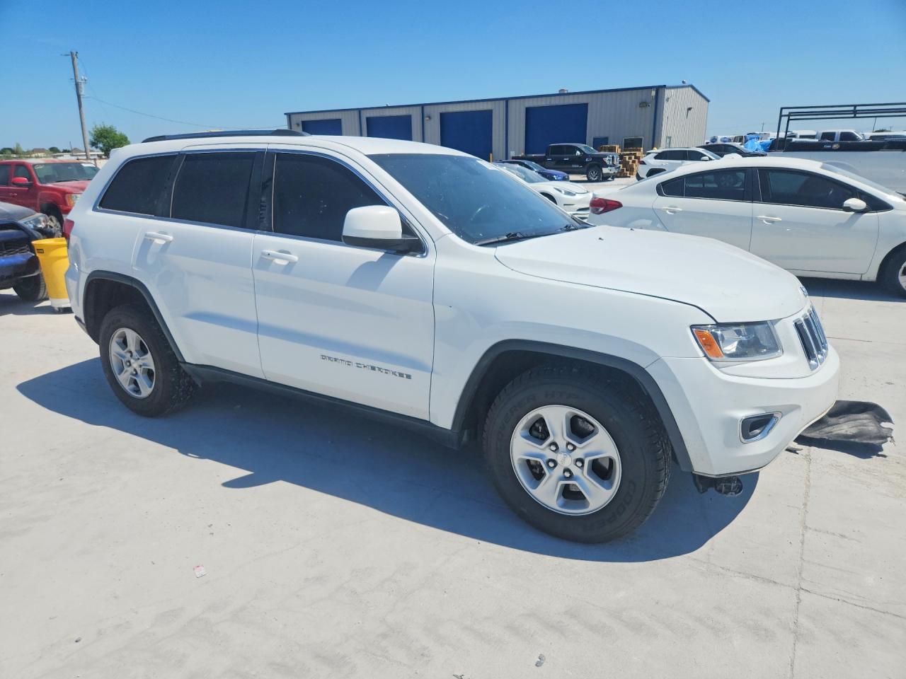 2015 Jeep Grand Cherokee Laredo White vin: 1C4RJEAG7FC613981