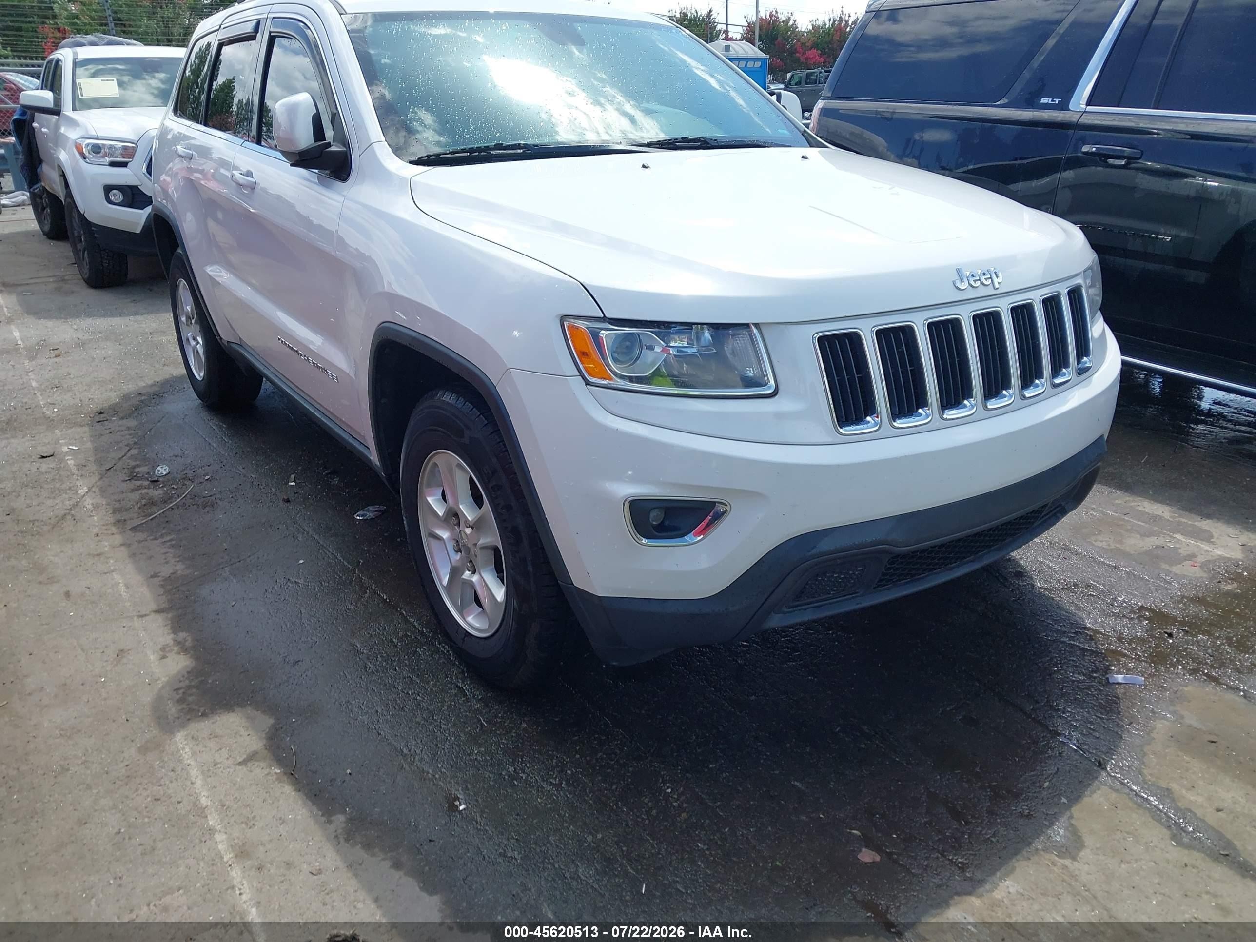 2015 Jeep Grand Cherokee Laredo White vin: 1C4RJEAG7FC707004