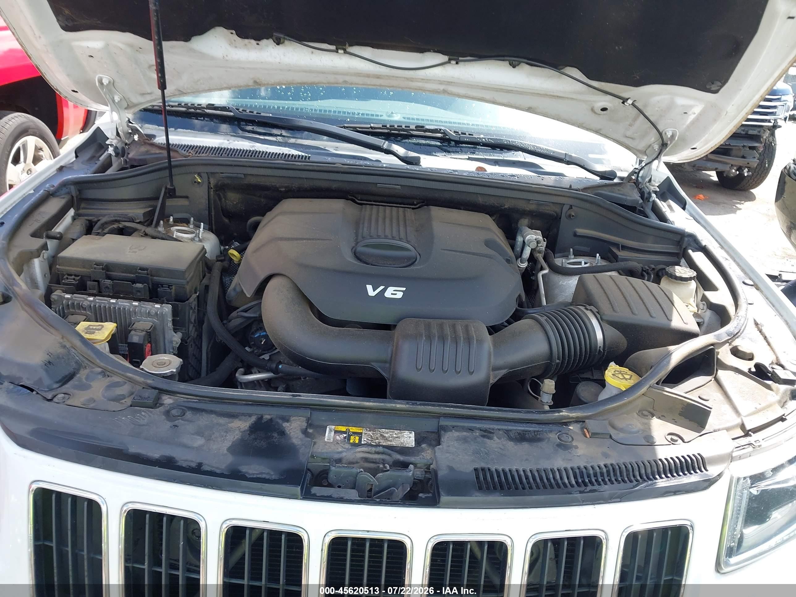 2015 Jeep Grand Cherokee Laredo Белый vin: 1C4RJEAG7FC707004