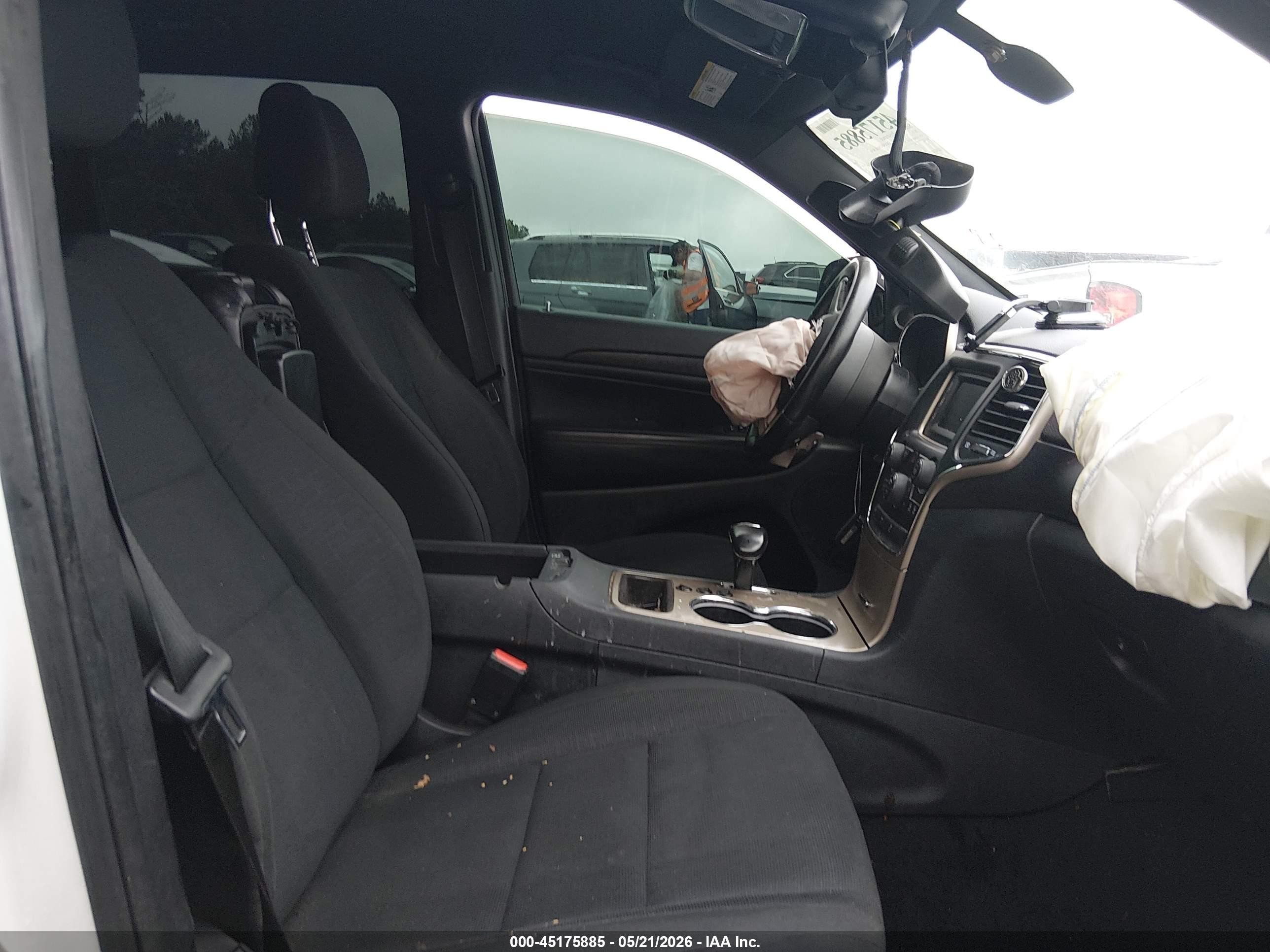 2015 Jeep Grand Cherokee Laredo White vin: 1C4RJEAG7FC759538