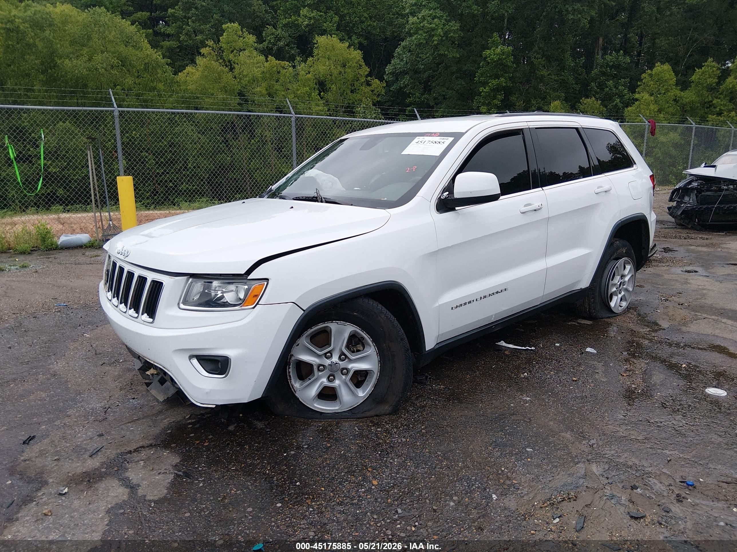 2015 Jeep Grand Cherokee Laredo White vin: 1C4RJEAG7FC759538