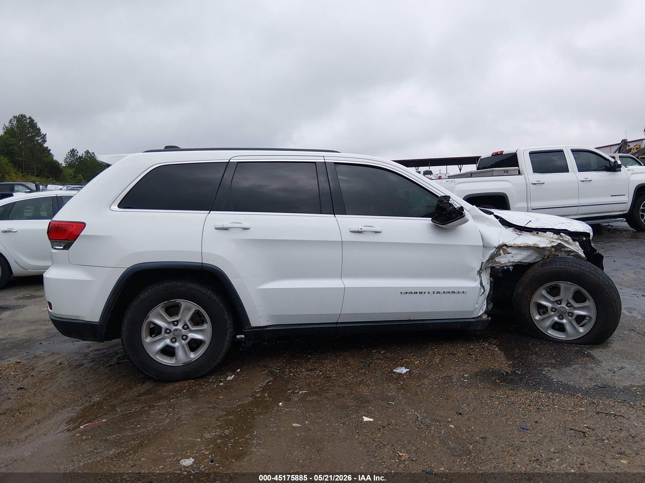 2015 Jeep Grand Cherokee Laredo White vin: 1C4RJEAG7FC759538