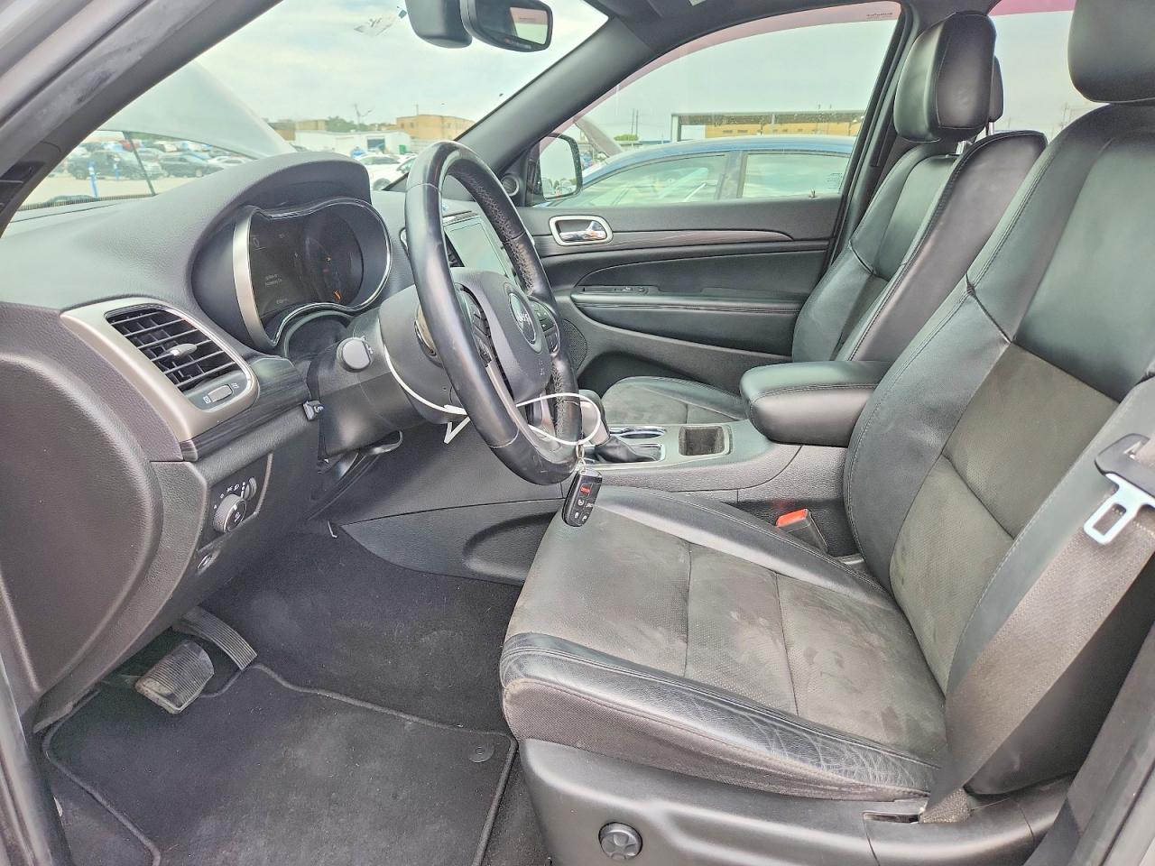 2019 Jeep Grand Cherokee Laredo Gray vin: 1C4RJEAG7KC839223