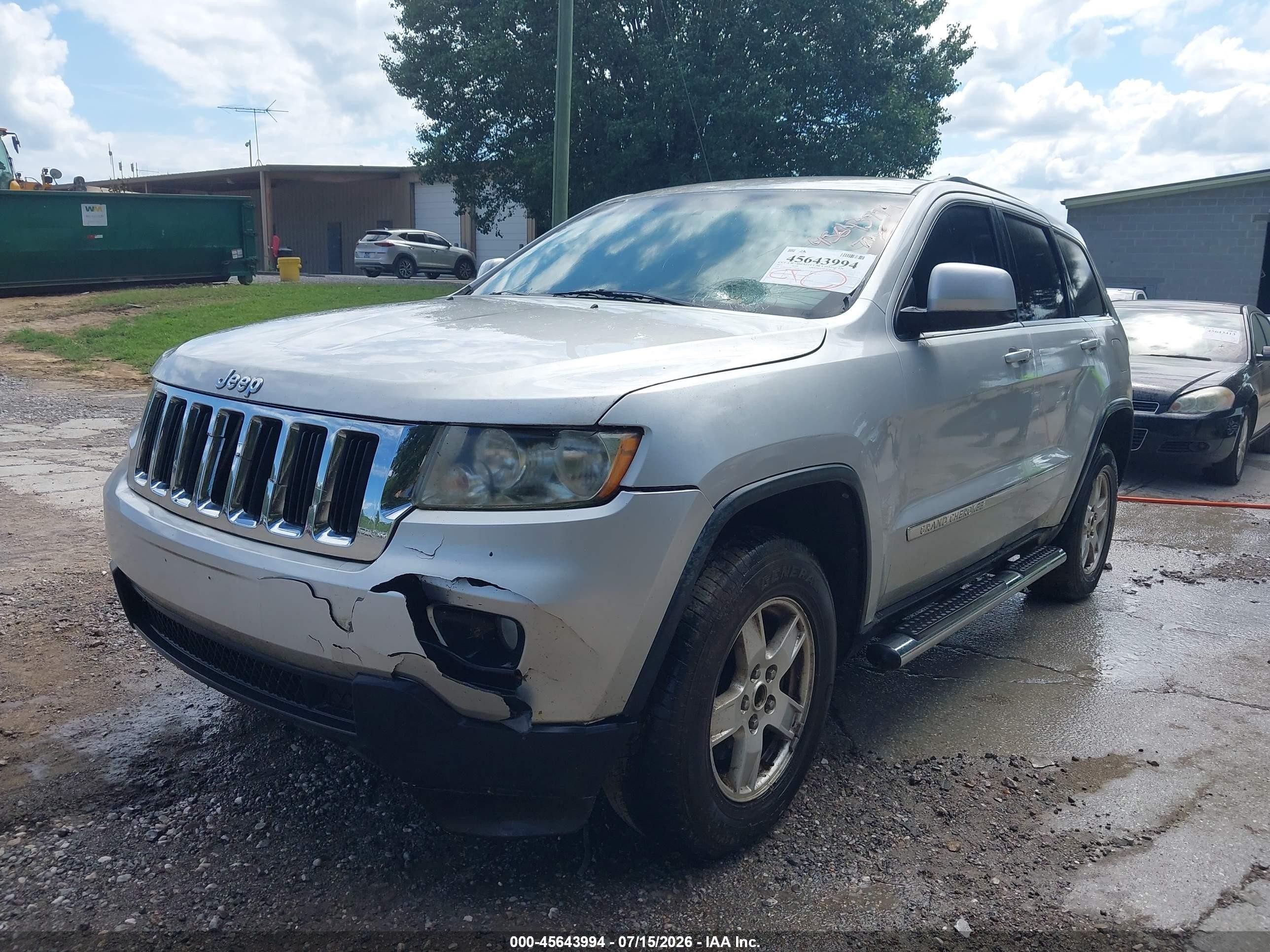 2012 Jeep Grand Cherokee Laredo Silver vin: 1C4RJEAG8CC209664