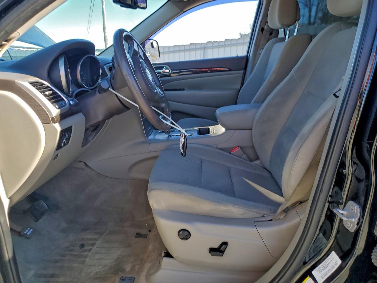 2012 Jeep Grand Cherokee Laredo Black vin: 1C4RJEAG8CC229266