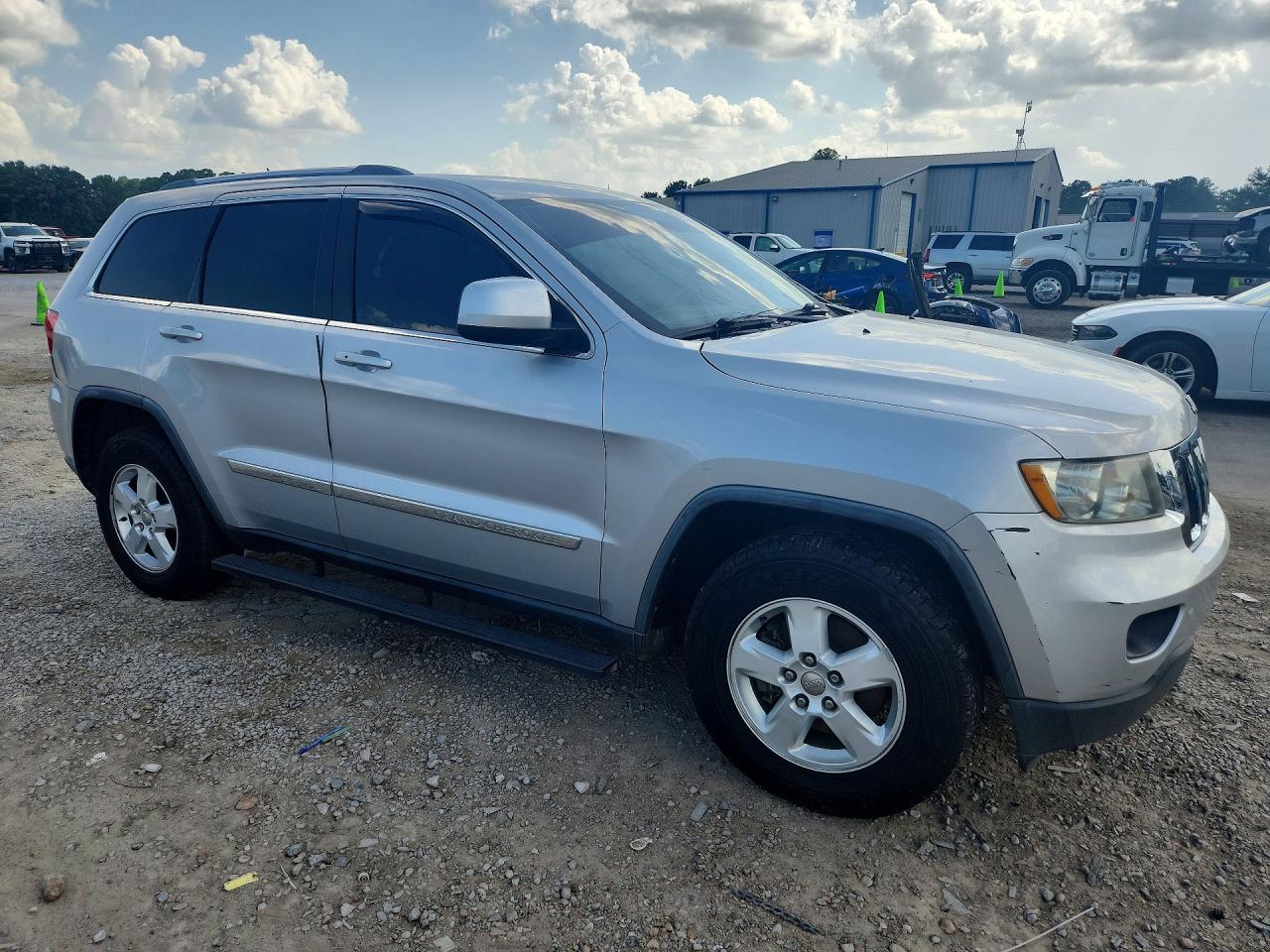 2012 Jeep Grand Cherokee Laredo Серебряный vin: 1C4RJEAG8CC290665
