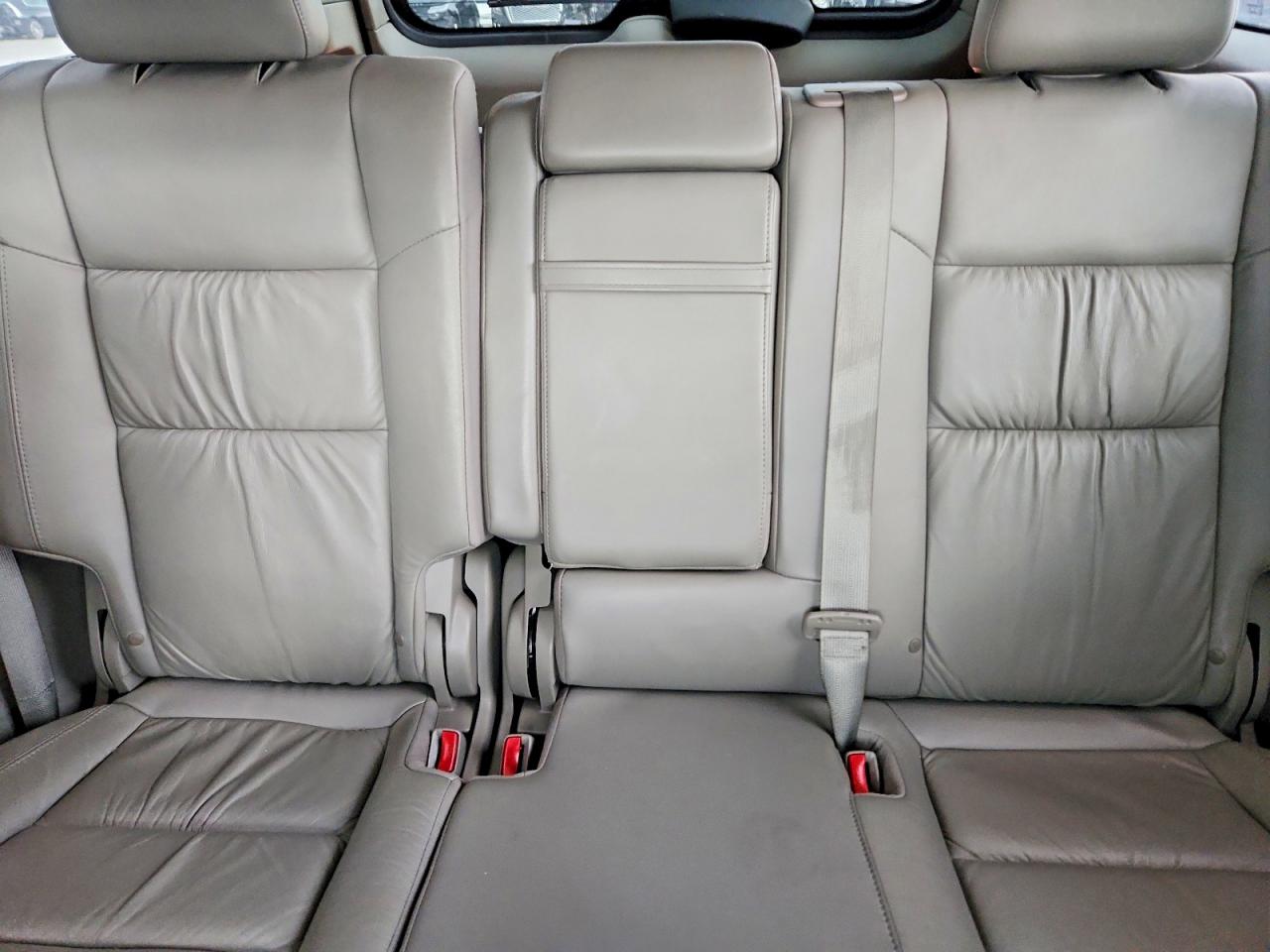 2013 Jeep Grand Cherokee Laredo Красный vin: 1C4RJEAG8DC589073