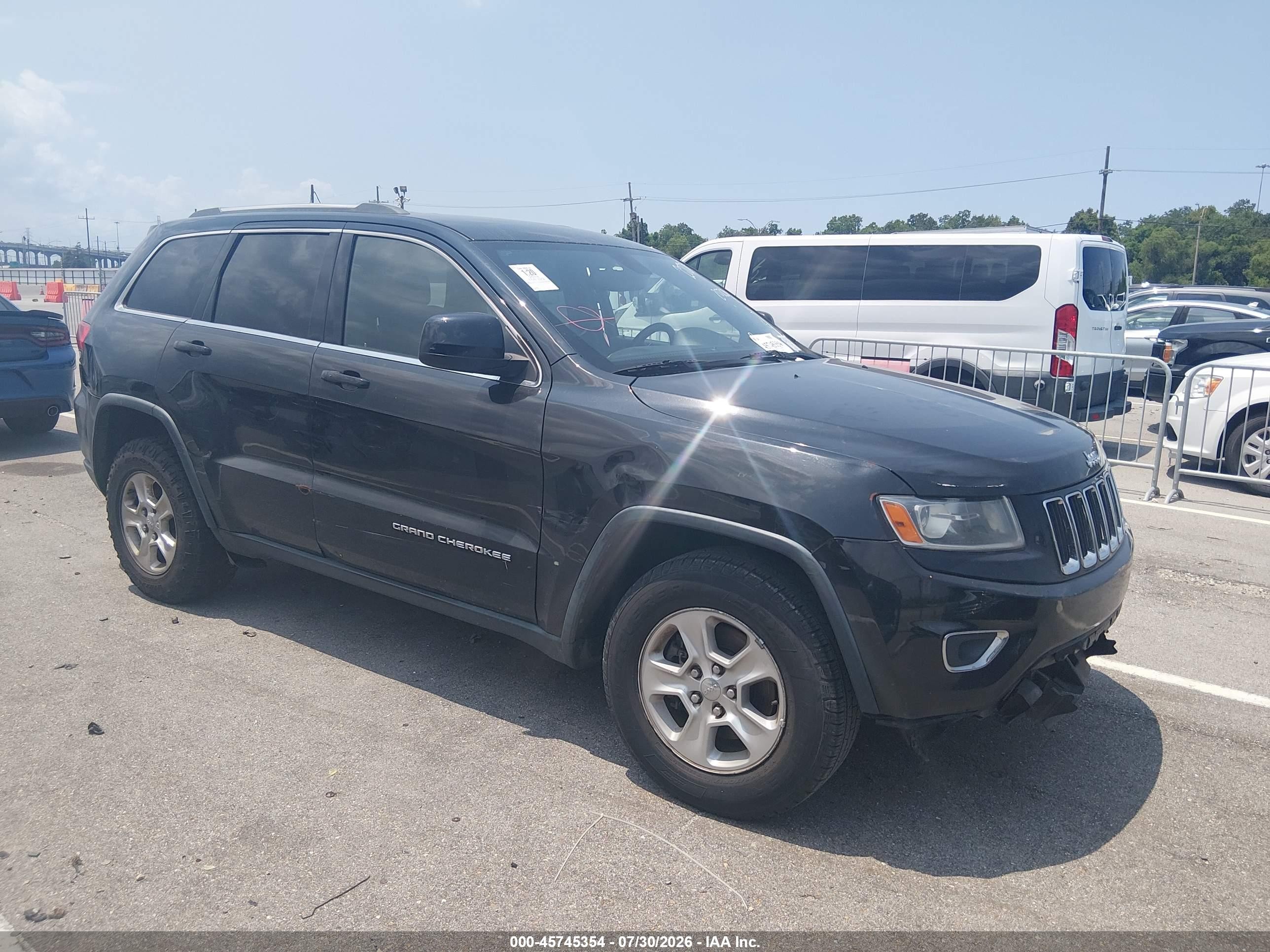 2014 Jeep Grand Cherokee Laredo Gray vin: 1C4RJEAG8EC207030