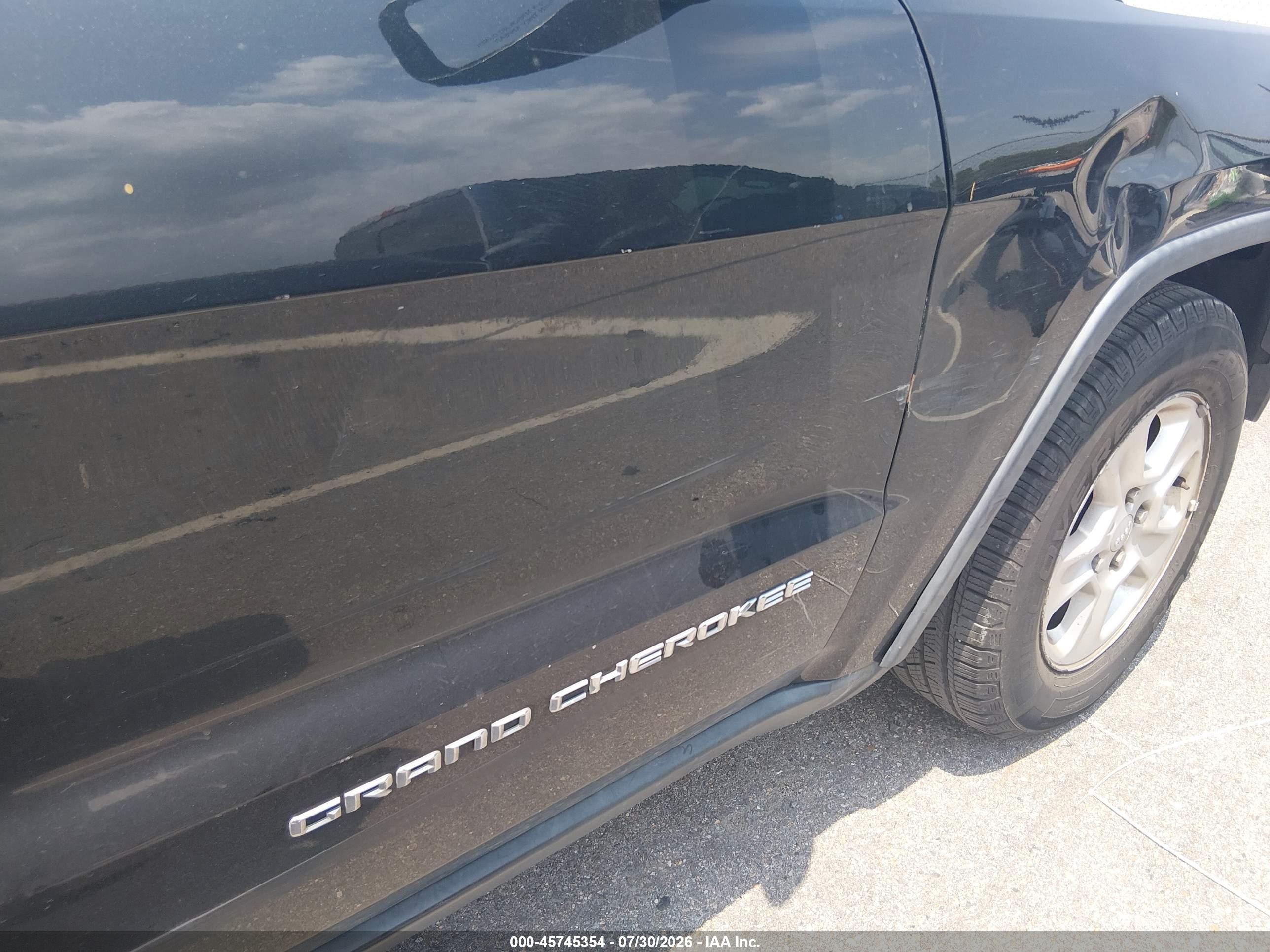 2014 Jeep Grand Cherokee Laredo Серый vin: 1C4RJEAG8EC207030