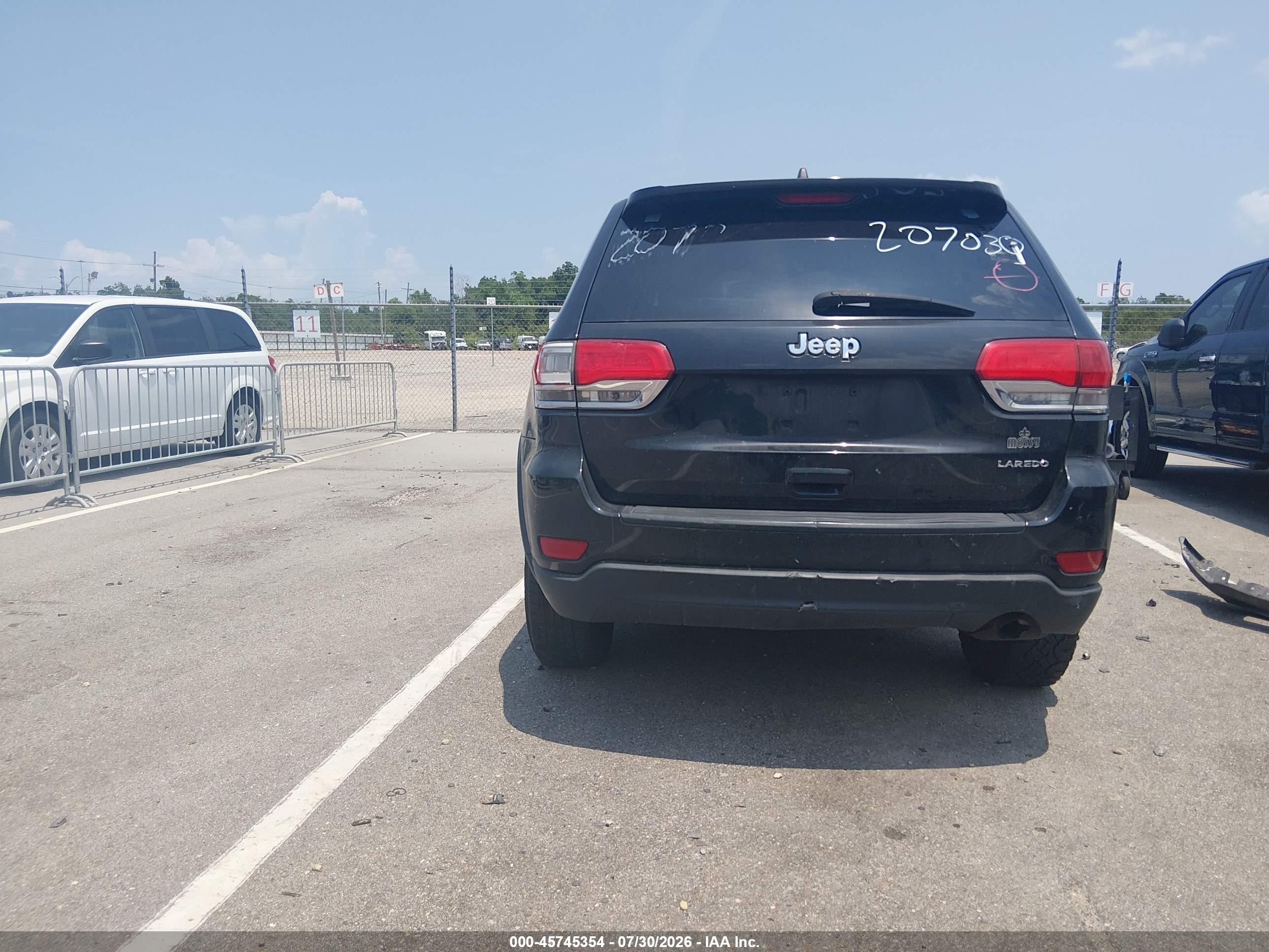 2014 Jeep Grand Cherokee Laredo Серый vin: 1C4RJEAG8EC207030