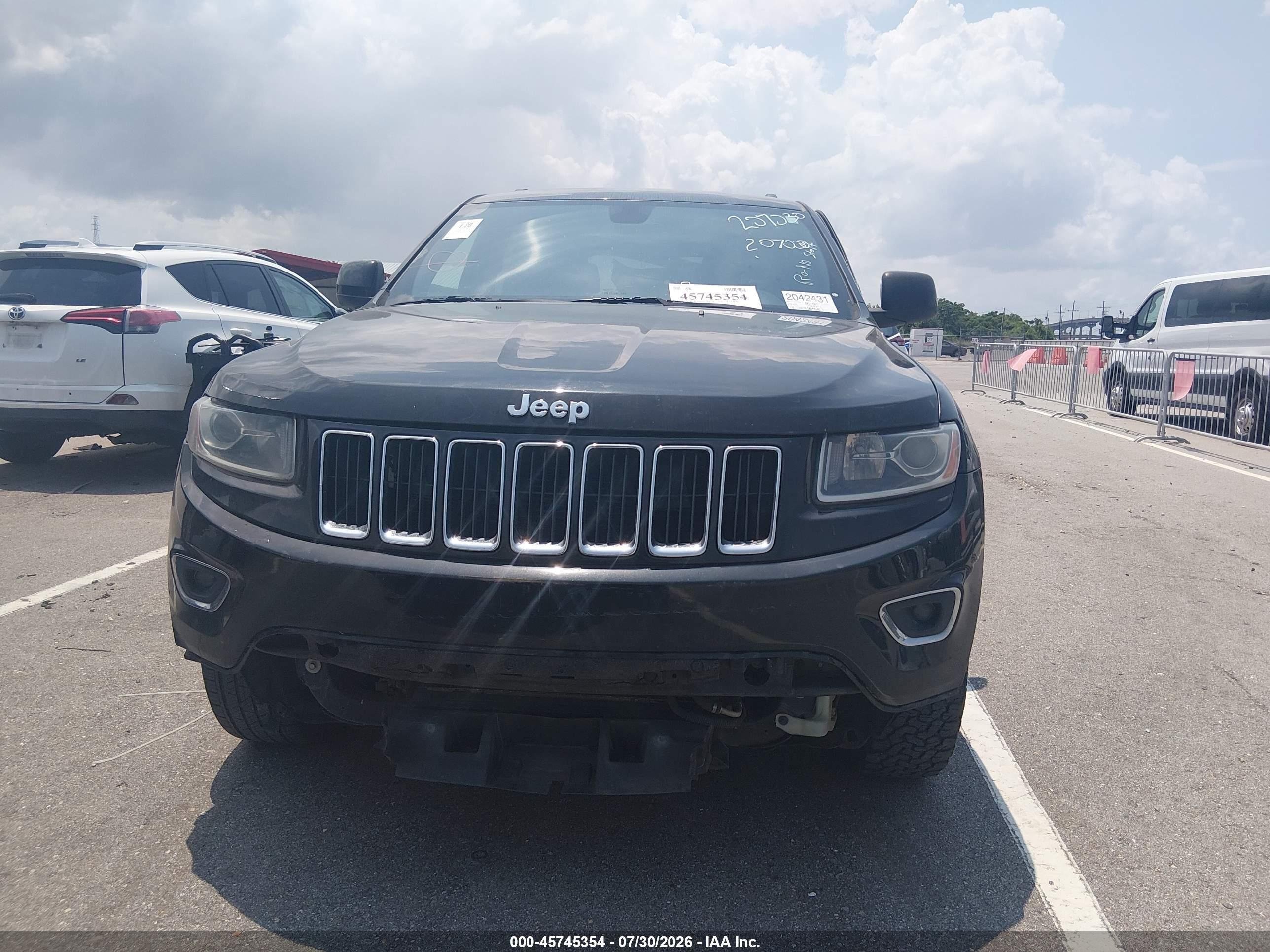 2014 Jeep Grand Cherokee Laredo Серый vin: 1C4RJEAG8EC207030