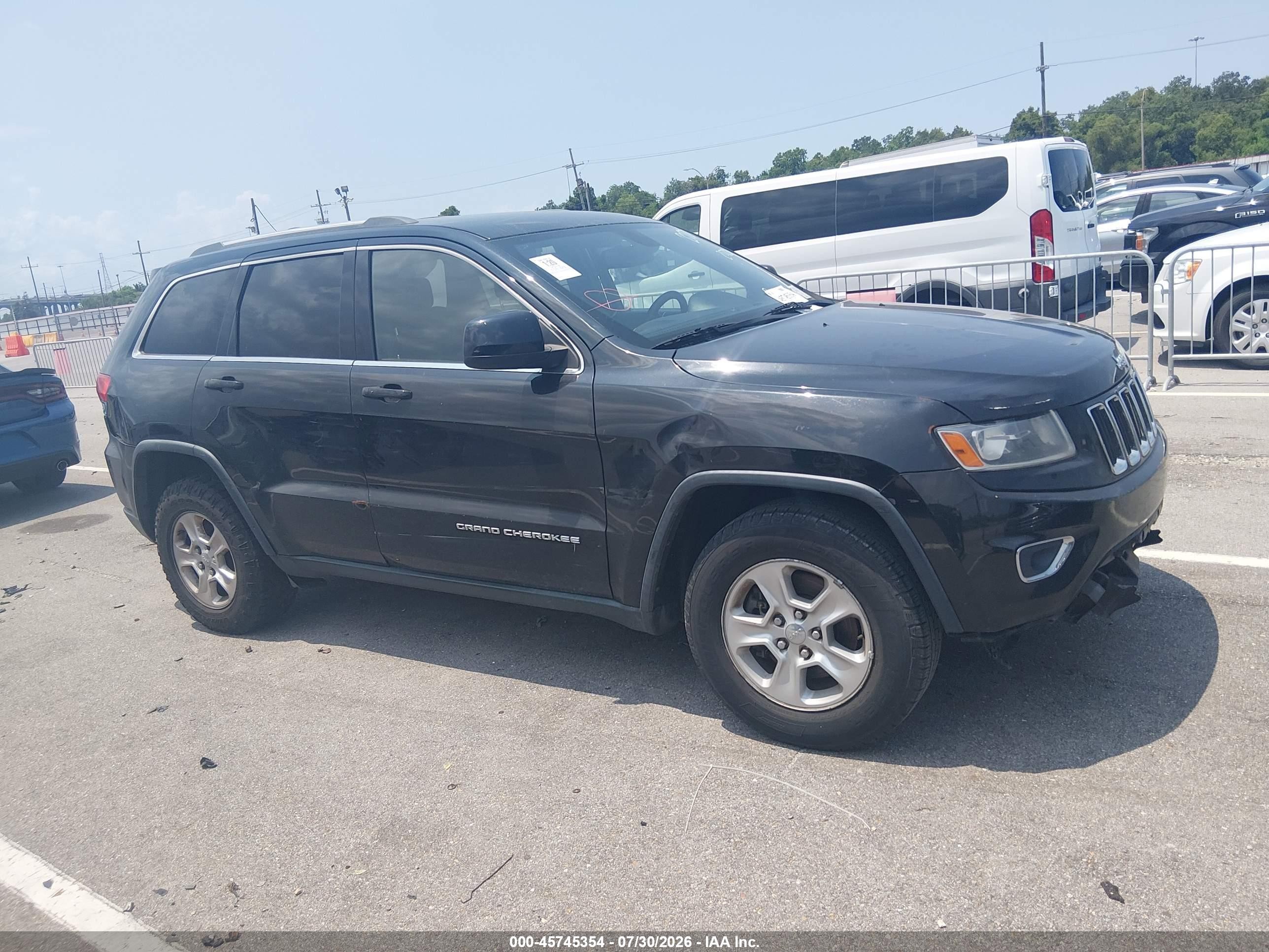 2014 Jeep Grand Cherokee Laredo Серый vin: 1C4RJEAG8EC207030