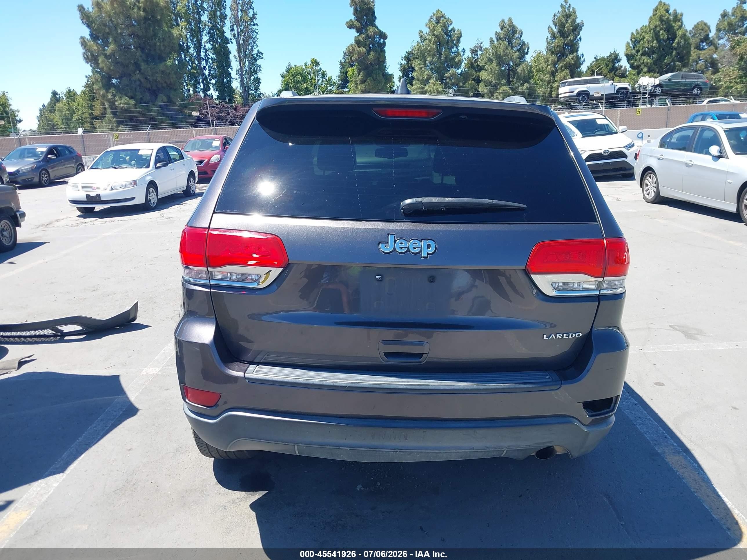 2014 Jeep Grand Cherokee Laredo Gray vin: 1C4RJEAG8EC472773