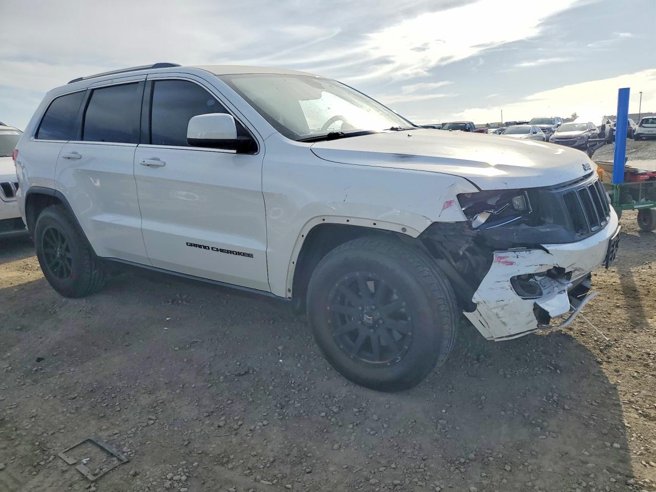 2014 Jeep Grand Cherokee Laredo White vin: 1C4RJEAG8EC580830