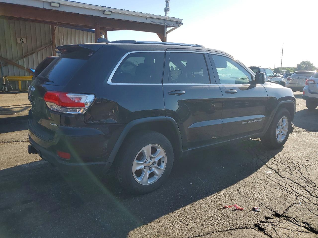 2015 Jeep Grand Cherokee Laredo Черный vin: 1C4RJEAG8FC944357