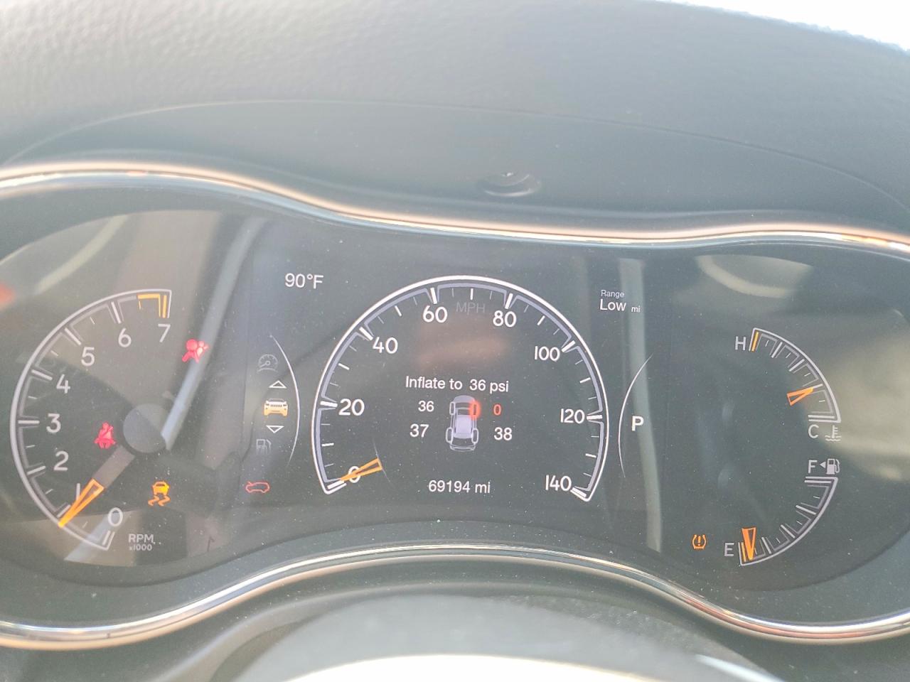 2019 Jeep Grand Cherokee Laredo White vin: 1C4RJEAG8KC673021