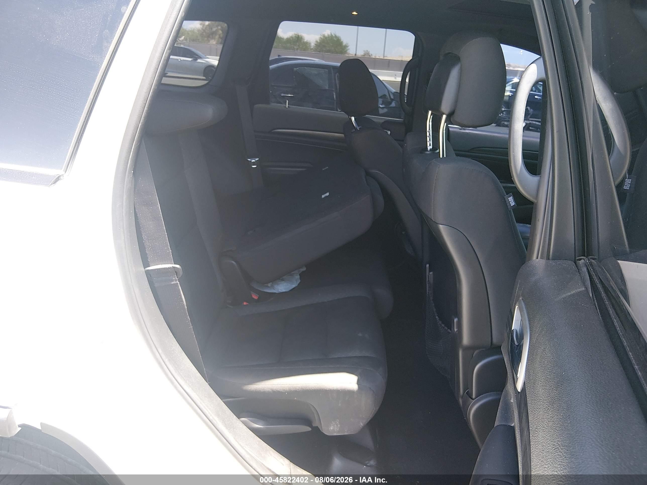 2019 Jeep Grand Cherokee Upland 4x2 White vin: 1C4RJEAG8KC789965