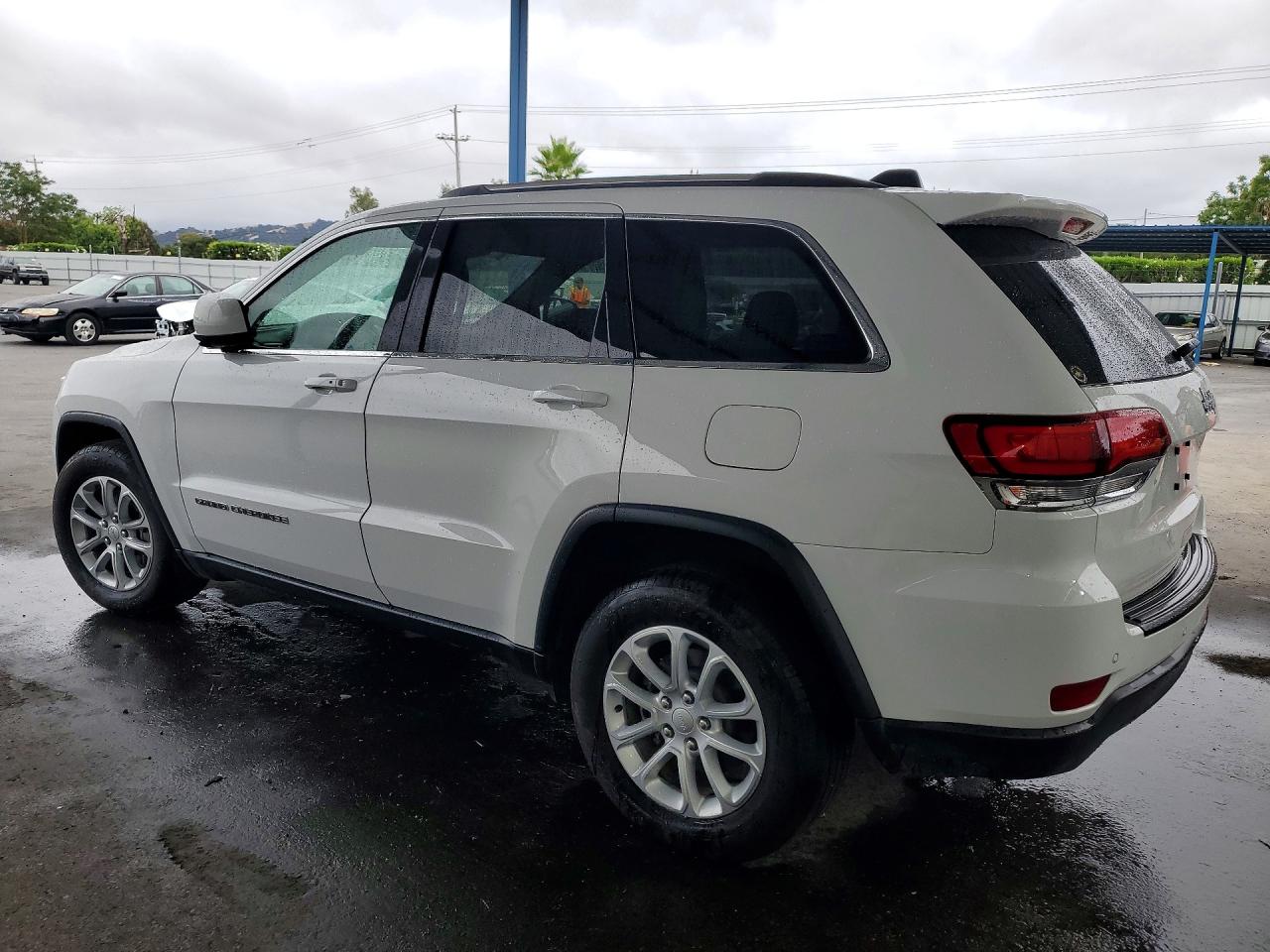 2021 Jeep Grand Cherokee Laredo White vin: 1C4RJEAG8MC511523