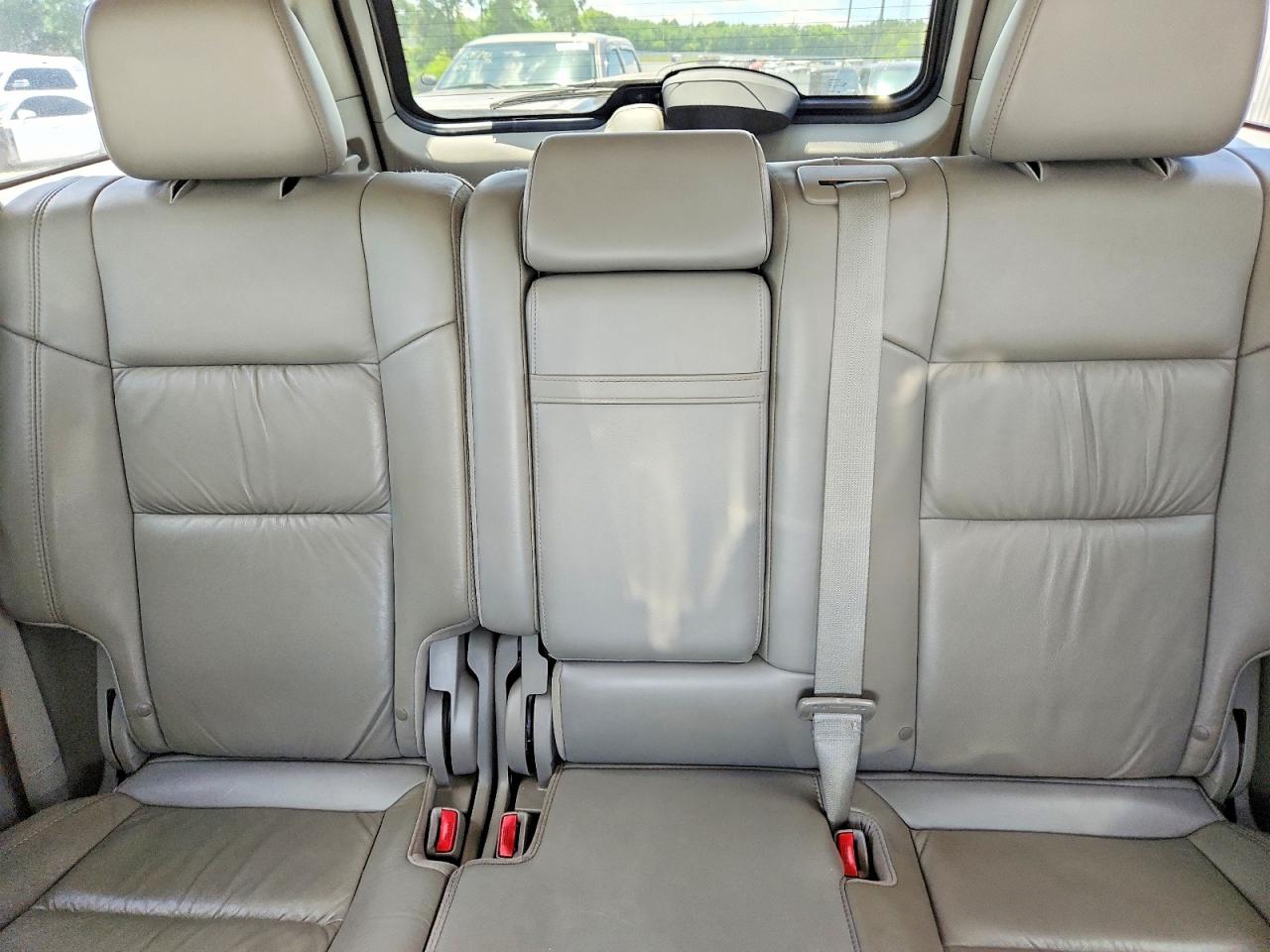 2012 Jeep Grand Cherokee Laredo Gray vin: 1C4RJEAG9CC121576