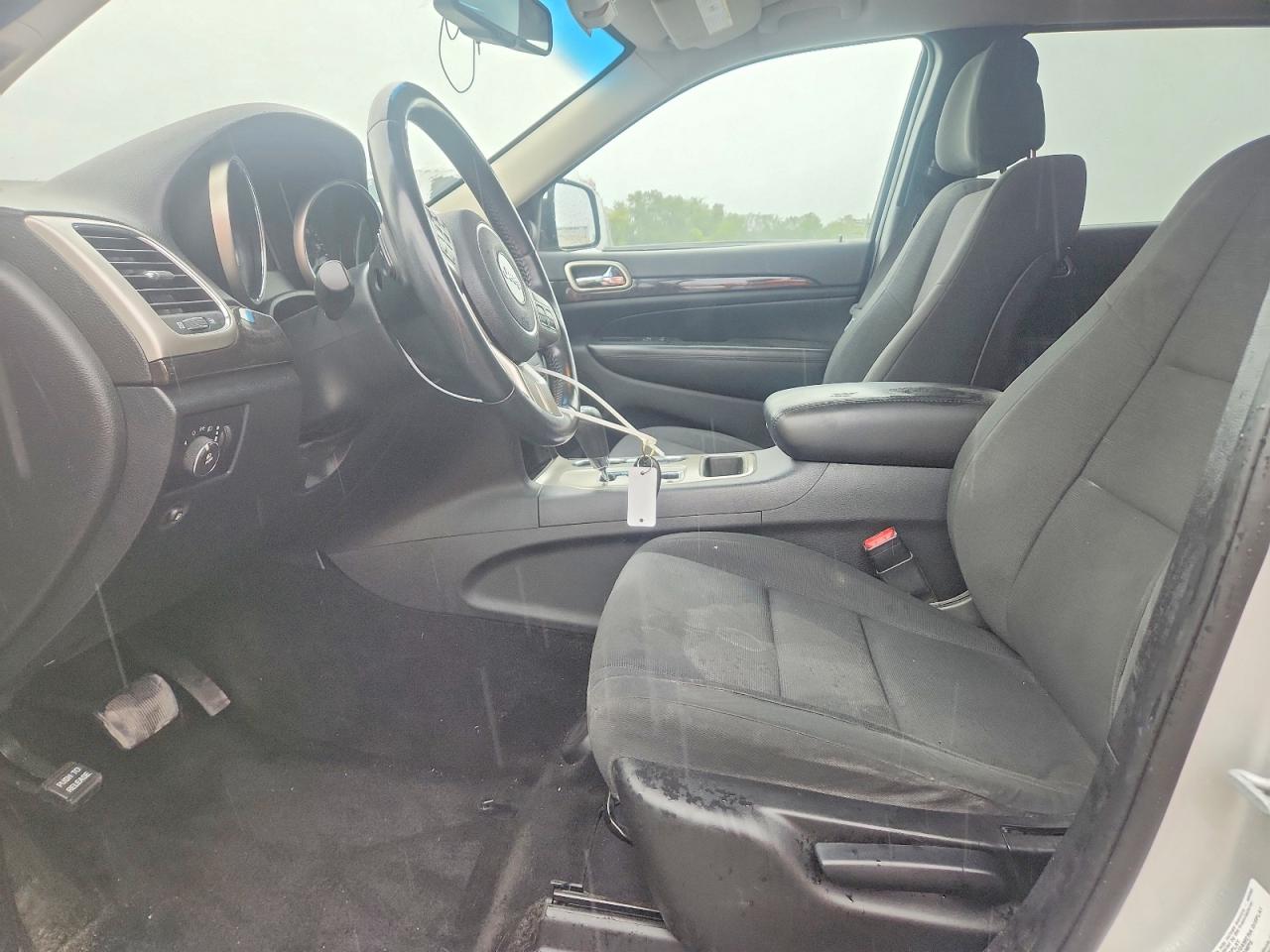 2012 Jeep Grand Cherokee Laredo Silver vin: 1C4RJEAG9CC177386